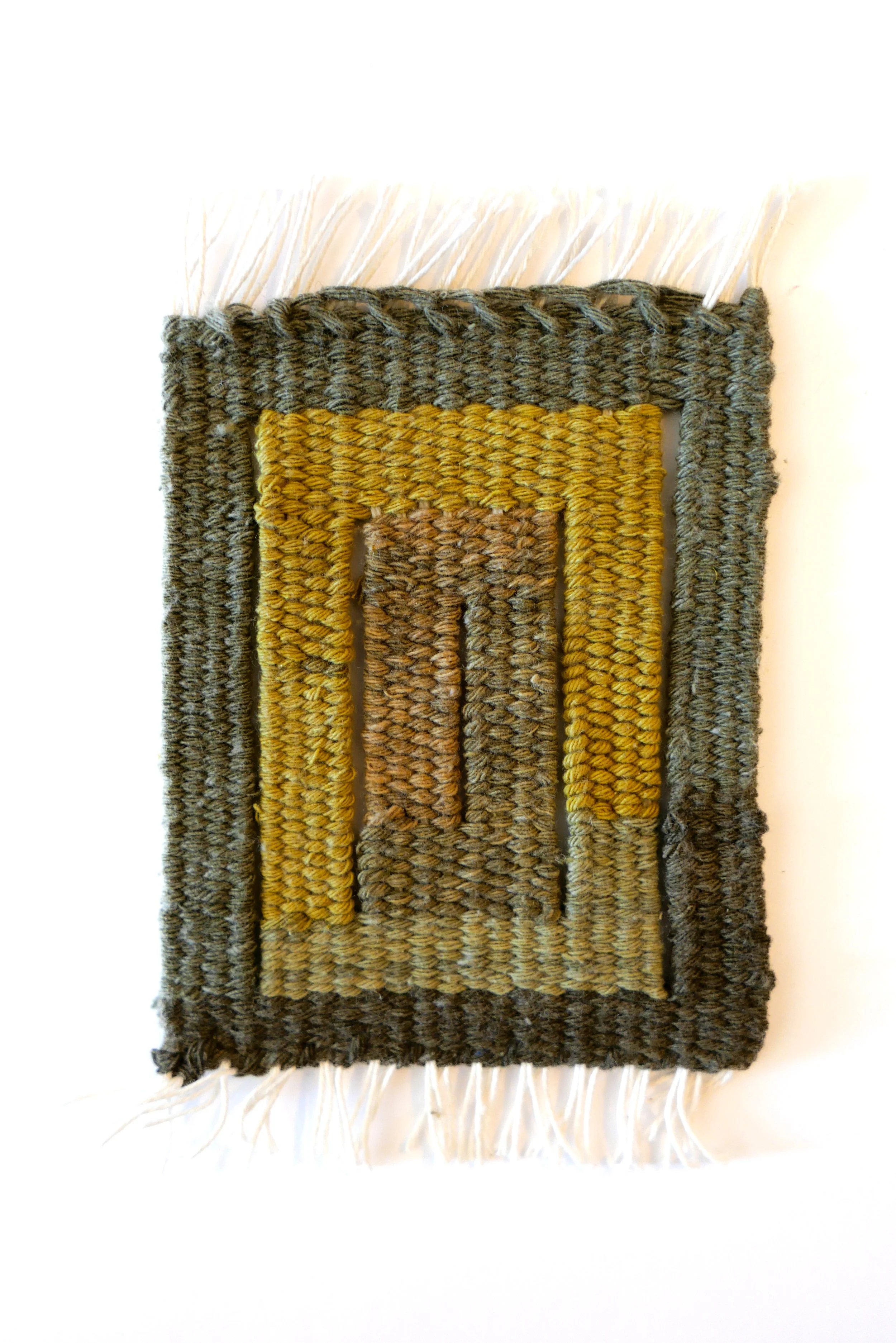 052
2026
Hand dyed woven cotton thread
Framed to 8 x 10"