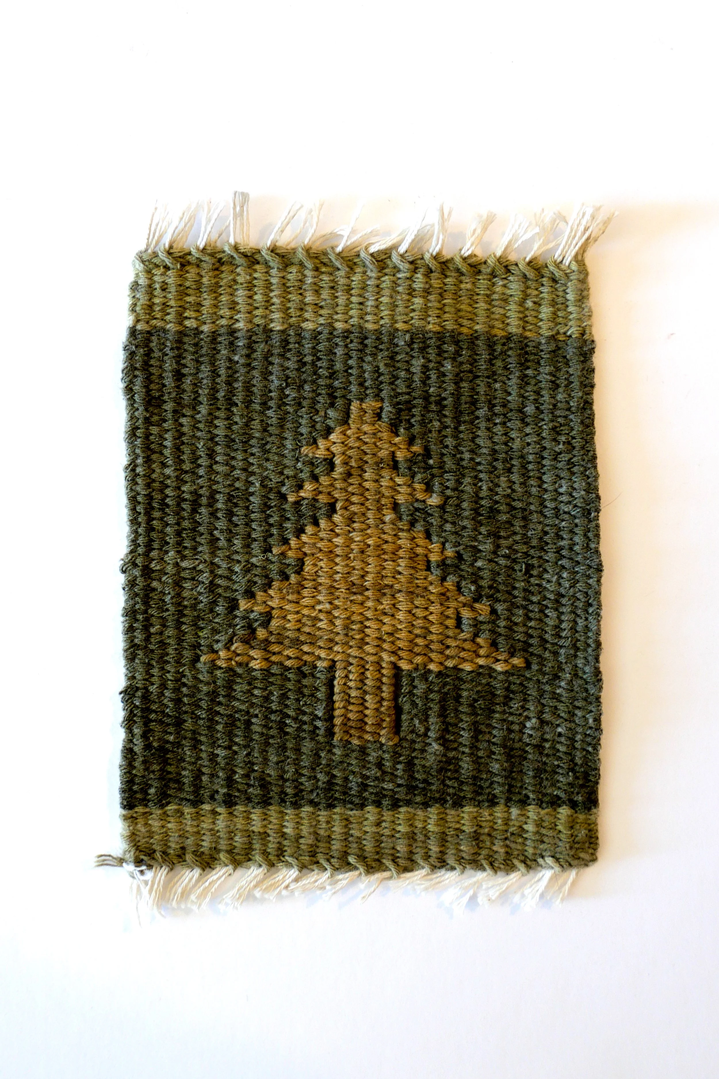 038
2026
Hand dyed woven cotton thread
Framed to 8 x 10"