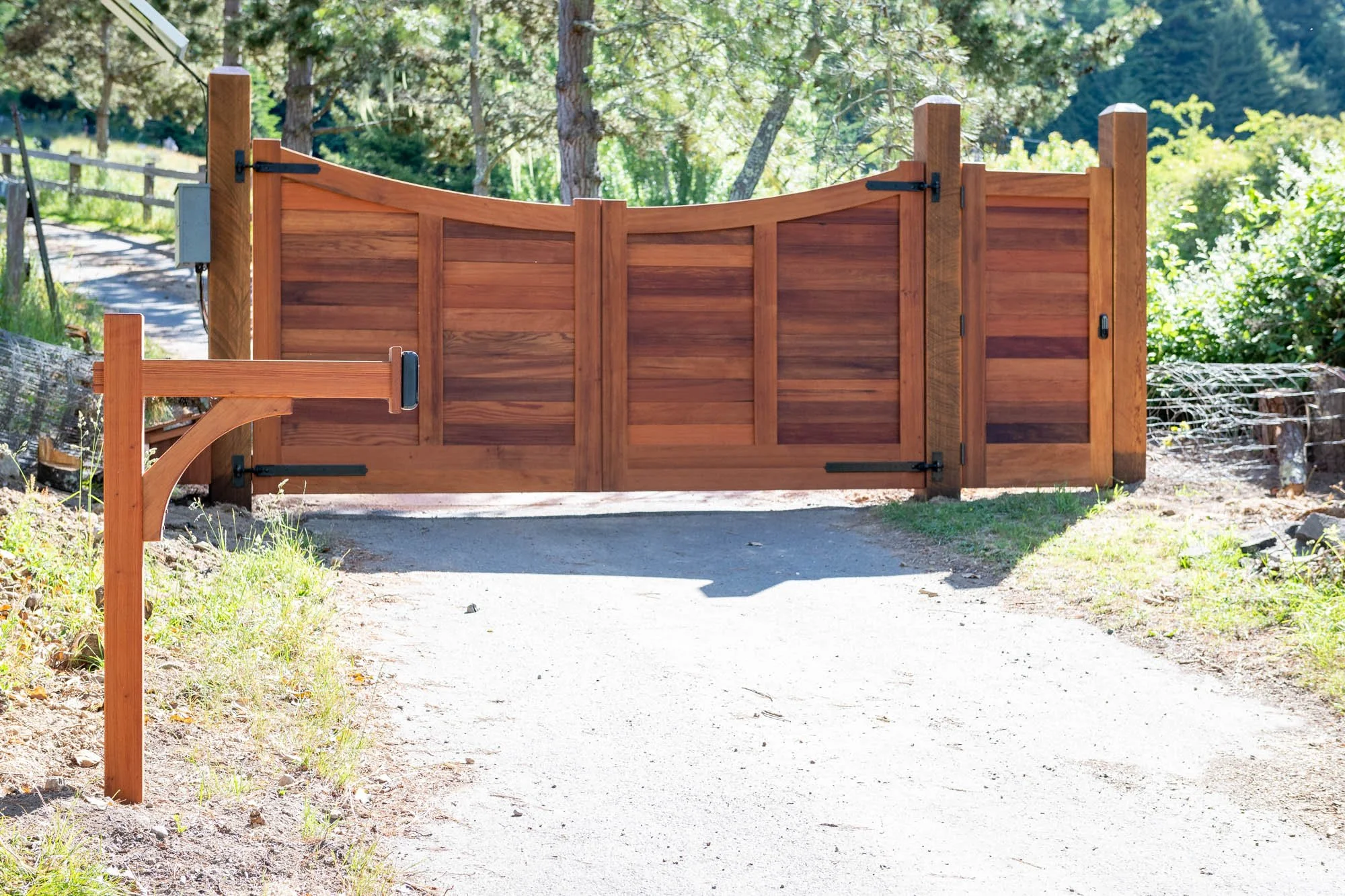 REDWOOD.GATE.FRESHWATER.DSC_7597.jpg