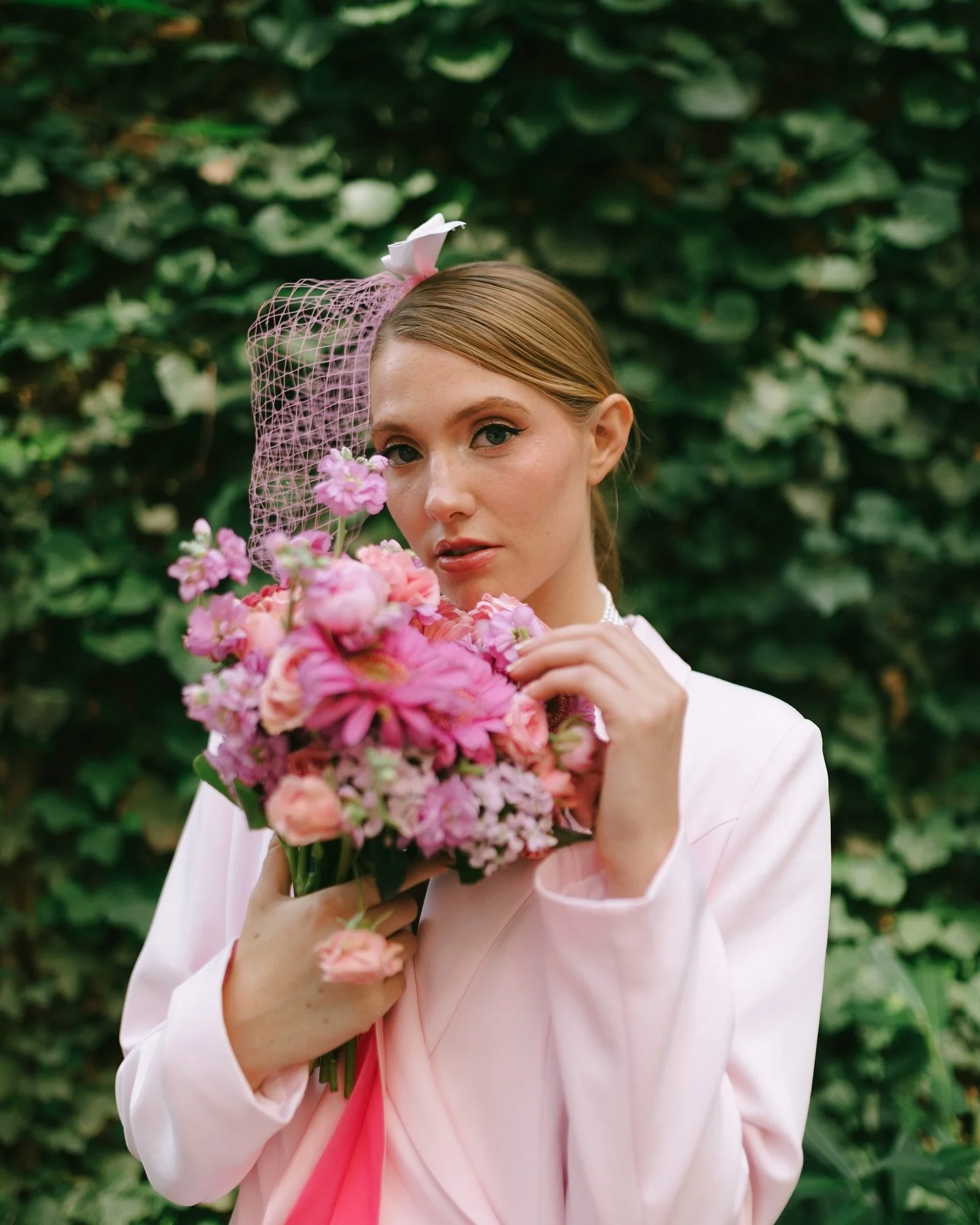 In a world of flowers, I choose pink 💖🌸💞

📸 @katewillsphoto 

#pinkworld #favoritecolor #pinkandwhite #nycphotography #phillyflorist #pawedding #phillyweddings #barbiepink #pinkflowers🌸