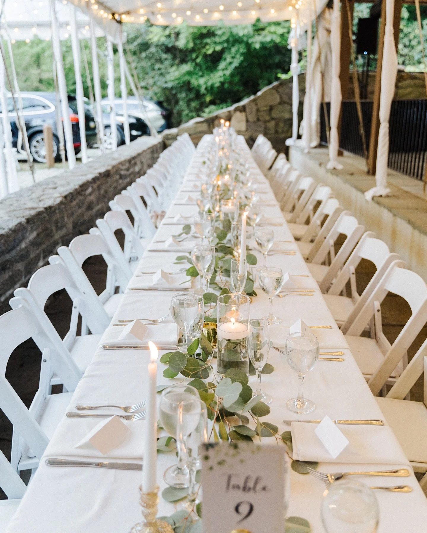 A candle lit evening 🤍 

#garlands #weddingtablesetting #weddingtables #phillyflorist #diyweddingflowers #weddingflorist #floralstylist #phillyweddings #paflorist #phillysuburbs #phillyvendor