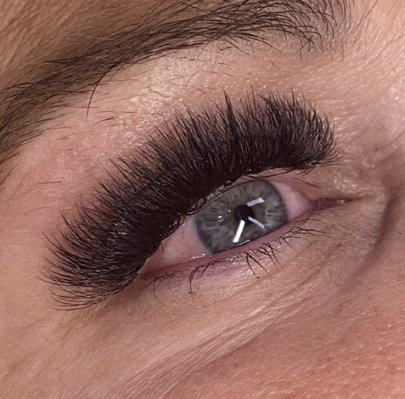 Volume Lashes