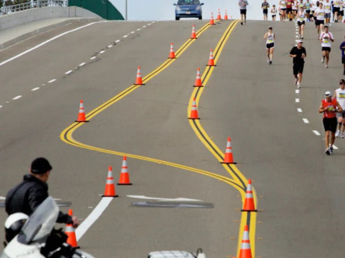Applications-of-Traffic-Cones_2_b68be851-1e3c-4e23-85ca-231a18e8f4da.webp