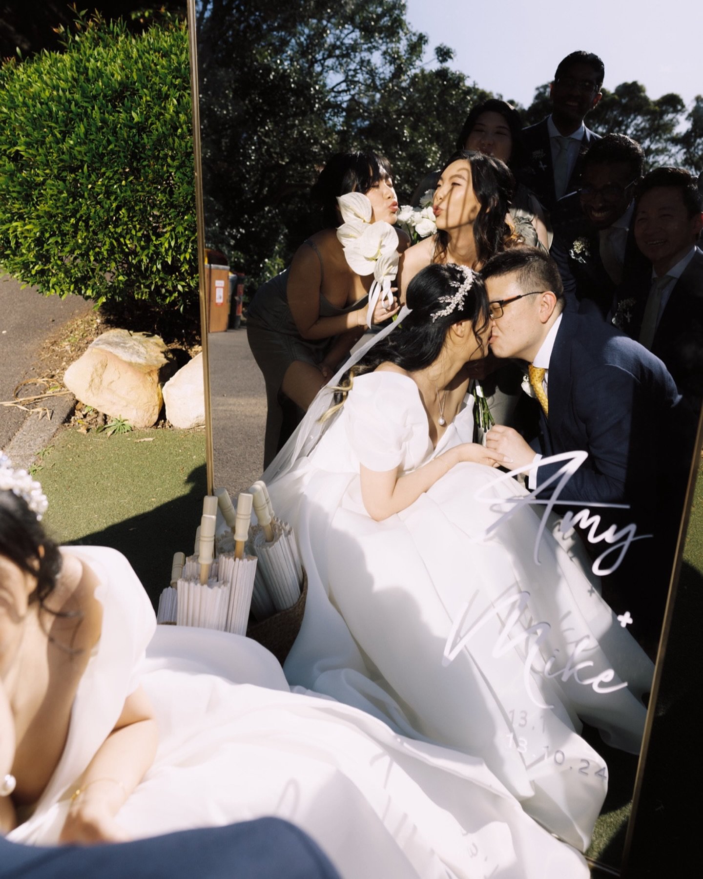 Still soaking in Amy &amp; Mike&rsquo;s big celebration last week. ✨
.
.
Amy called it a bit Chaotic, where I felt it more upstage fun!!! 
.
. 
Vendors of their party: 

Celebrant @celebrate_with_betty 
Cake @blackstarpastry 
DJ @dj.dumplings 
Floris