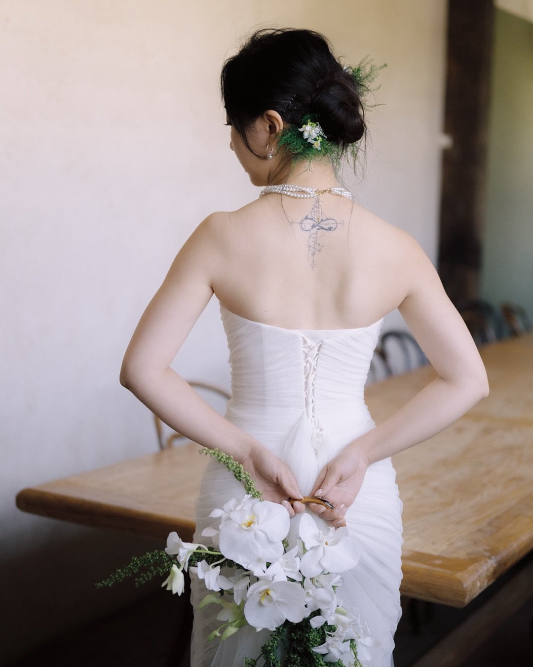 A special day with TANYA + ALBERT🥂at iconic The Grounds of Alexandra. 
.
.
Styling @blanc27_ &amp; @_tanyala 
DJ @3by3_studios 
HMUA @_tanyala 
Cake @vegemammma 
Venue @thegroundsevents 
.
.
.
#karenliuphoto #karenliuphotography #summerwedding #theg