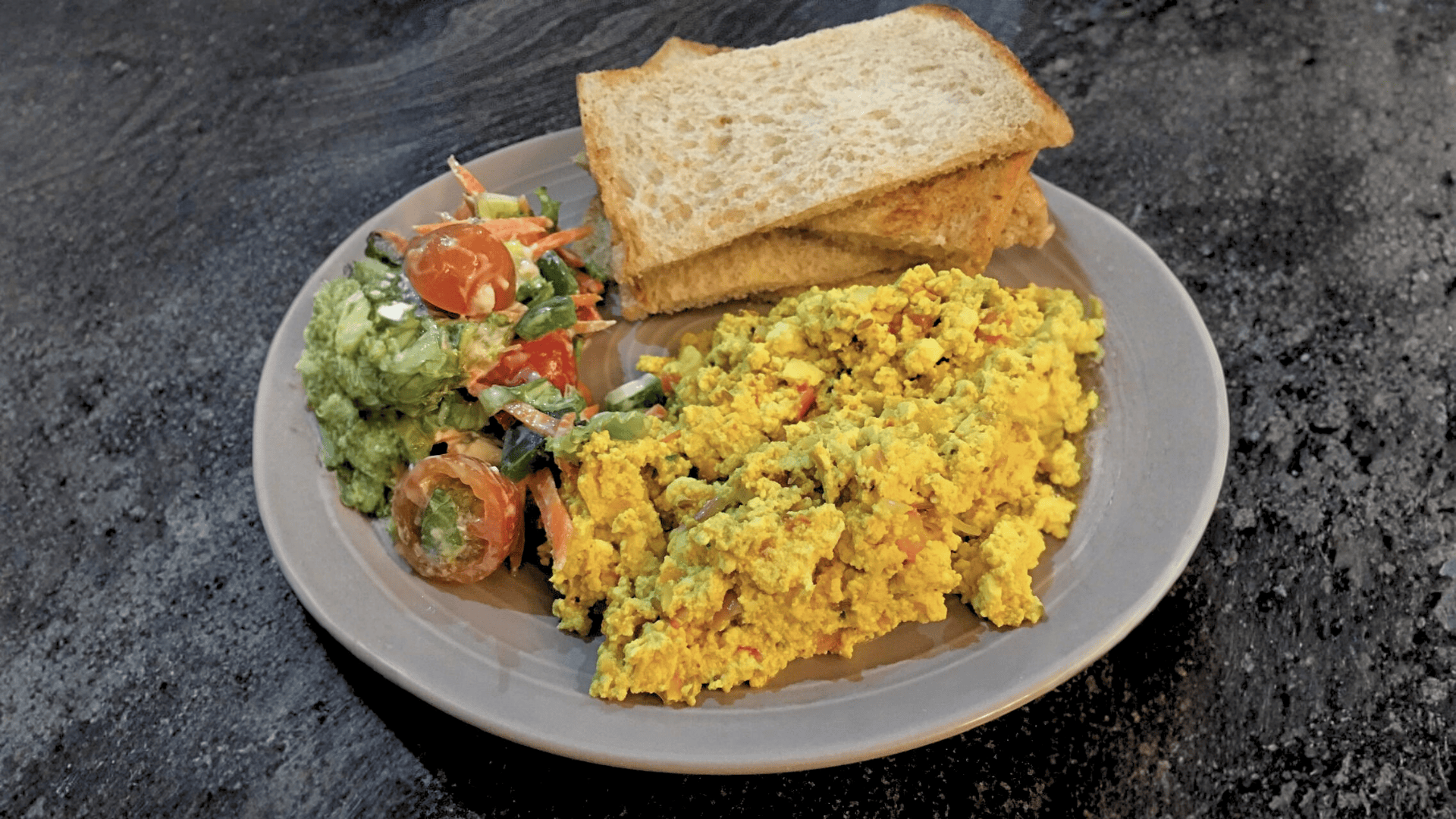 Healthy Iftar Recipe for Ramadan: Indian-Spiced Scrambled Tofu