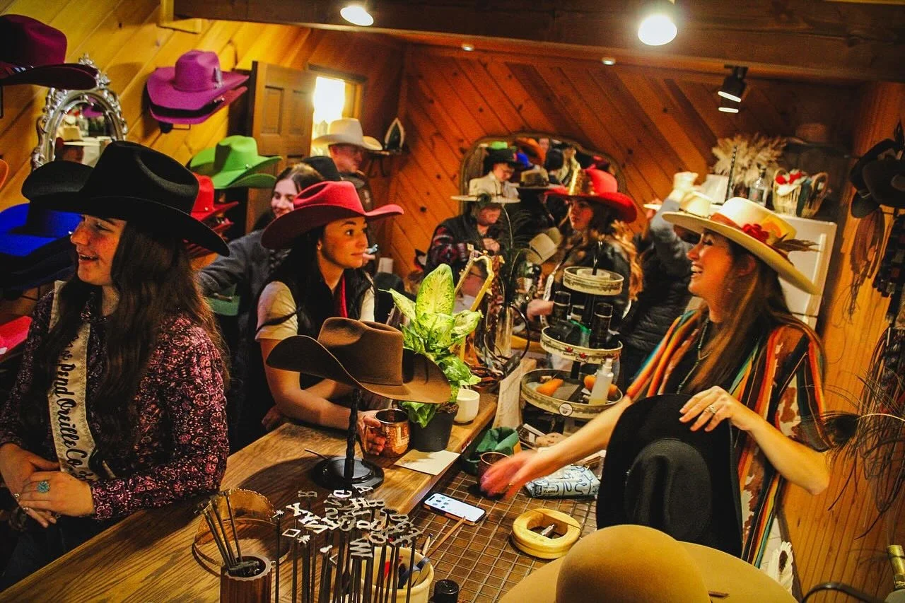 ✨GIVEAWAY✨In the Spirit of the Giving Season🧡

To celebrate this season of generosity, we are giving away a free booking fee for a Josie&rsquo;s Hats party, a $250 value. Bring your people, design beautiful hats together, and start the new year with