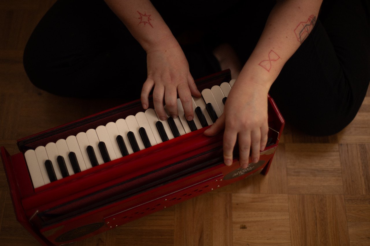 Community Kirtan with Sandy King