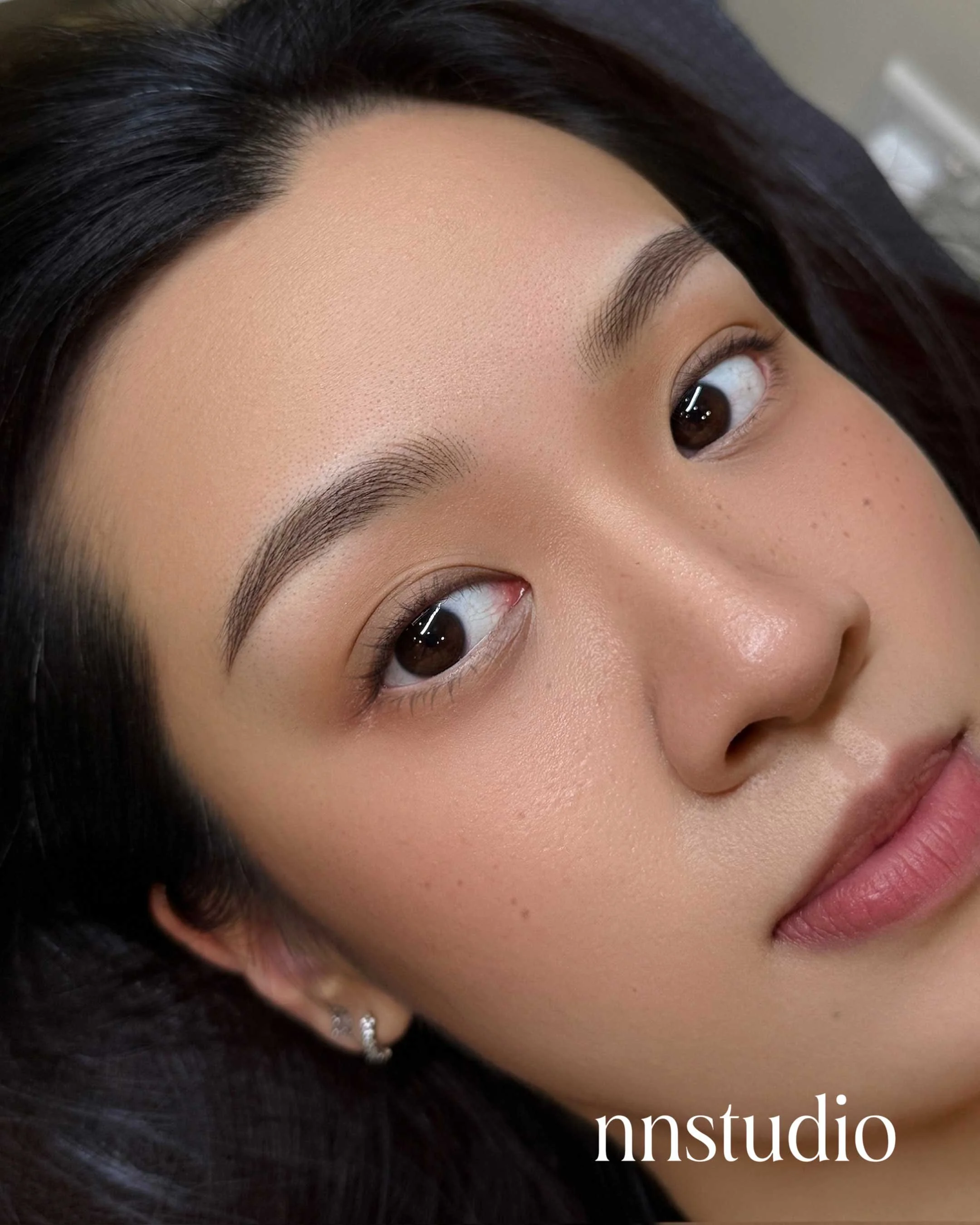 Natural nanoblading eyebrow embroidery in Singapore by nnstudio