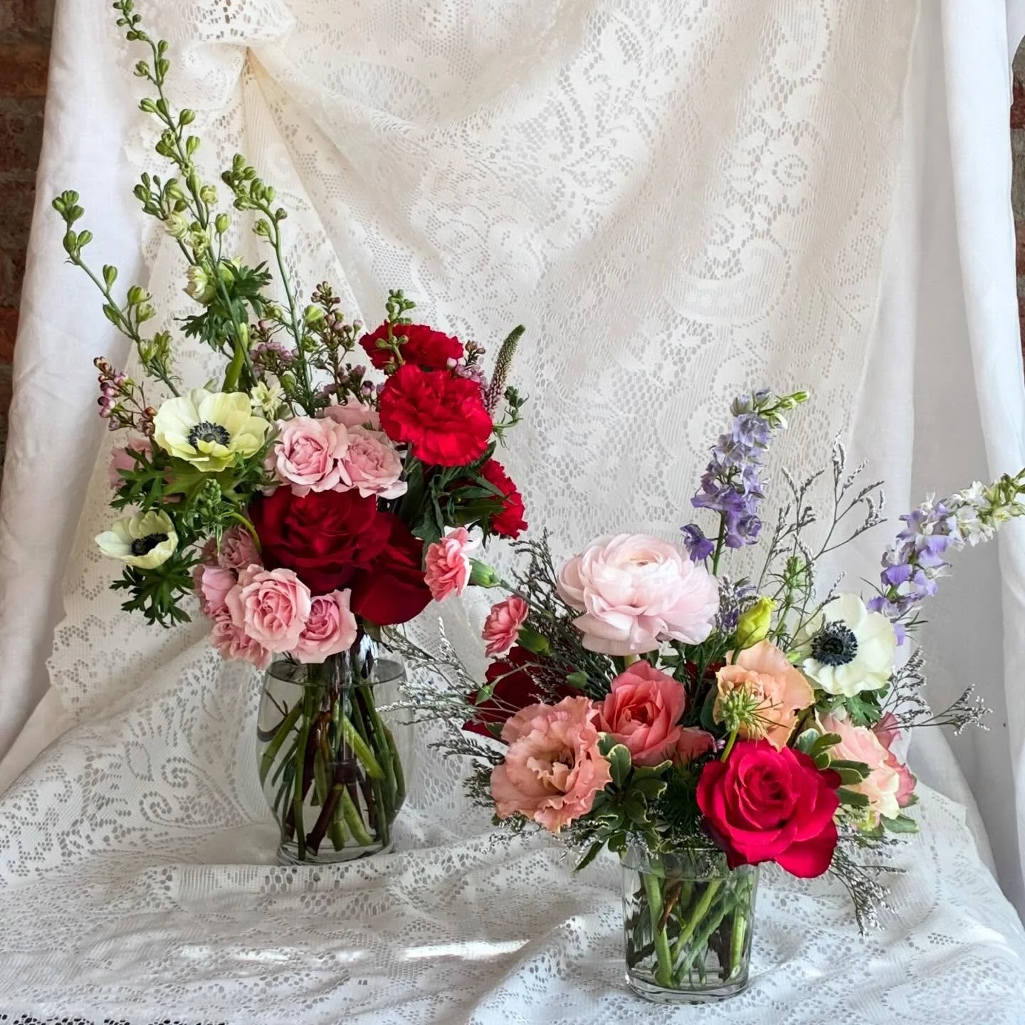 Valentine&rsquo;s Day is 10 days away! Let&rsquo;s celebrate and spread love! Order on our website🥰 💗💐🌹

www.boughandbend.com