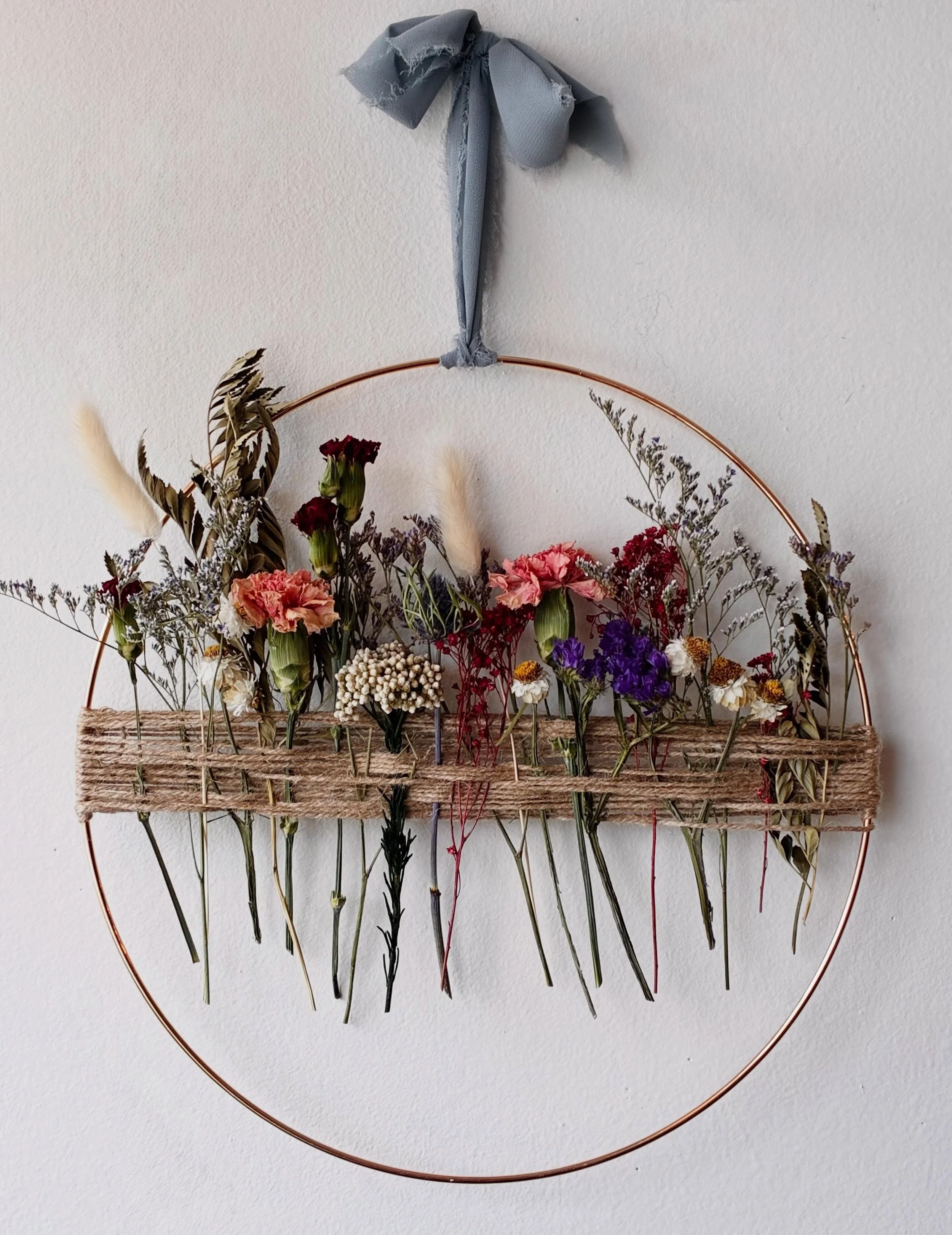 🌾🌷Dried Floral Design Class🌷🌾

A huge thank you to those who participated in last nights floral design class! 🥀🌿
And of course, thank you to our collaborators Fifth Avenue Cake Design and @natkline_ ! 

Be sure to be on the lookout for details 