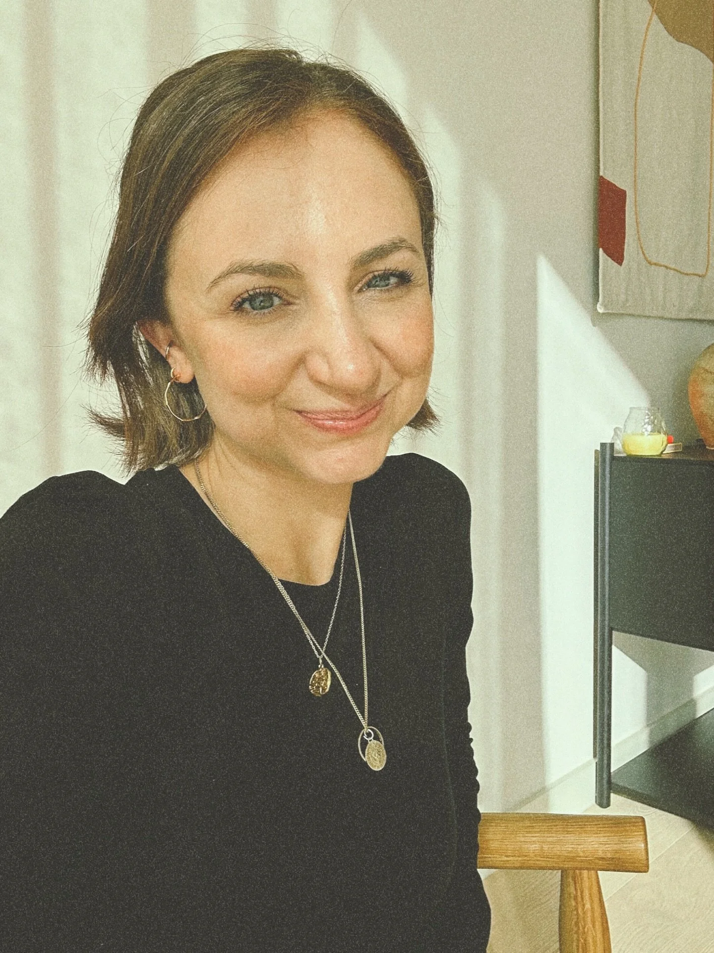 A lot of my work is about supporting clients to chase their goals, to take measured steps and build careers and businesses that feel genuinely fulfilling.

This week I had the privilege of watching my gorgeous friend @yoganomes do exactly that. 
She 