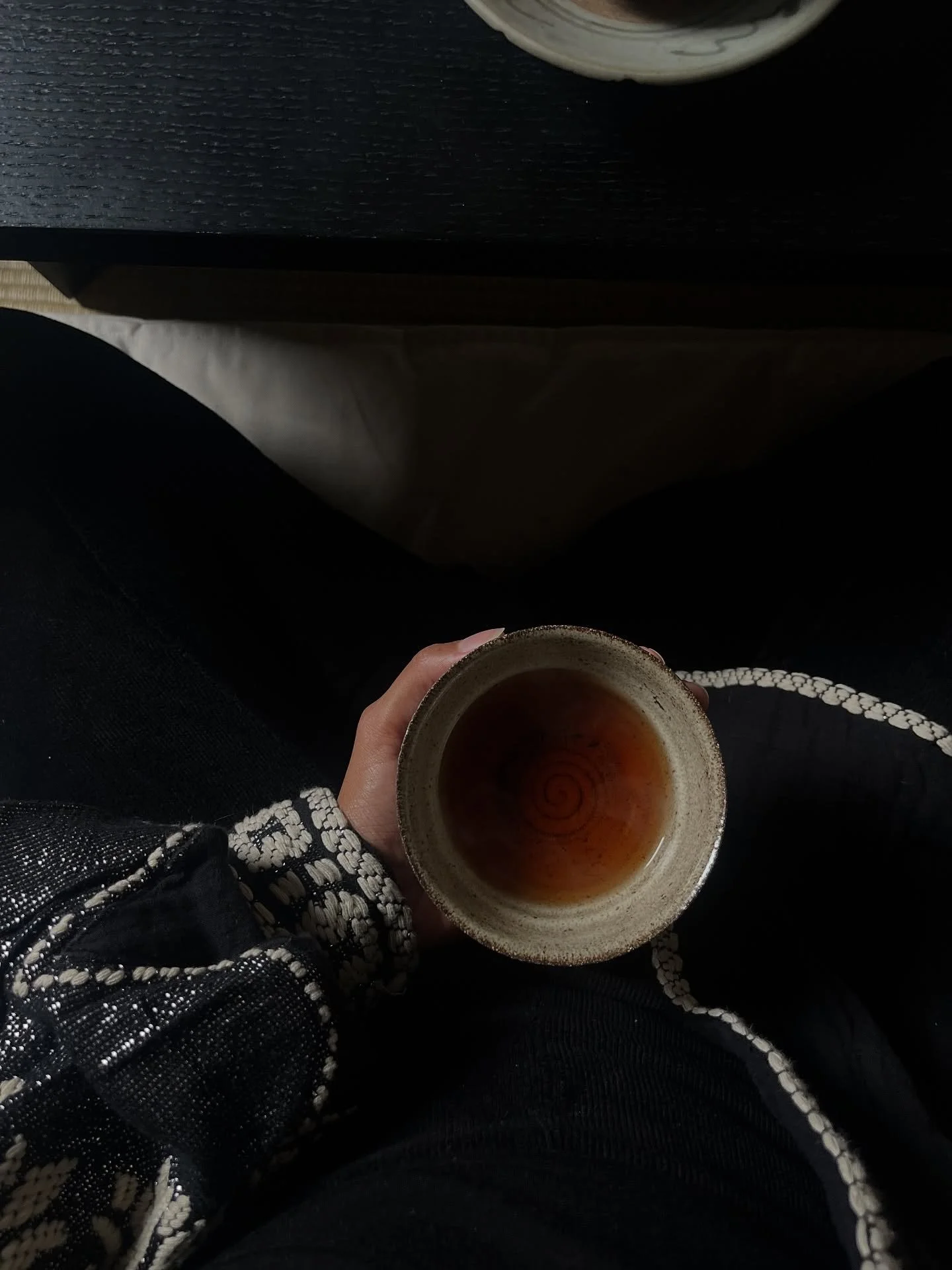 This weeks tea and what it felt like -

Steadiness, Stability &amp; Warmth

Shupu from @dao.rayi 

#teasandspirit #teaoftheweek #tealife #tearoom #Shupu