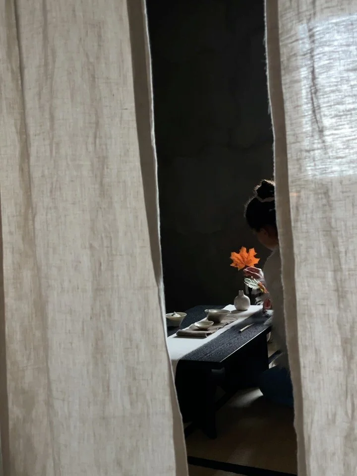 One week at home, less social media, and a deeper connection to the Autumn season.

#teasandspirit #tealife #tearoom #tatamiroom #autumn