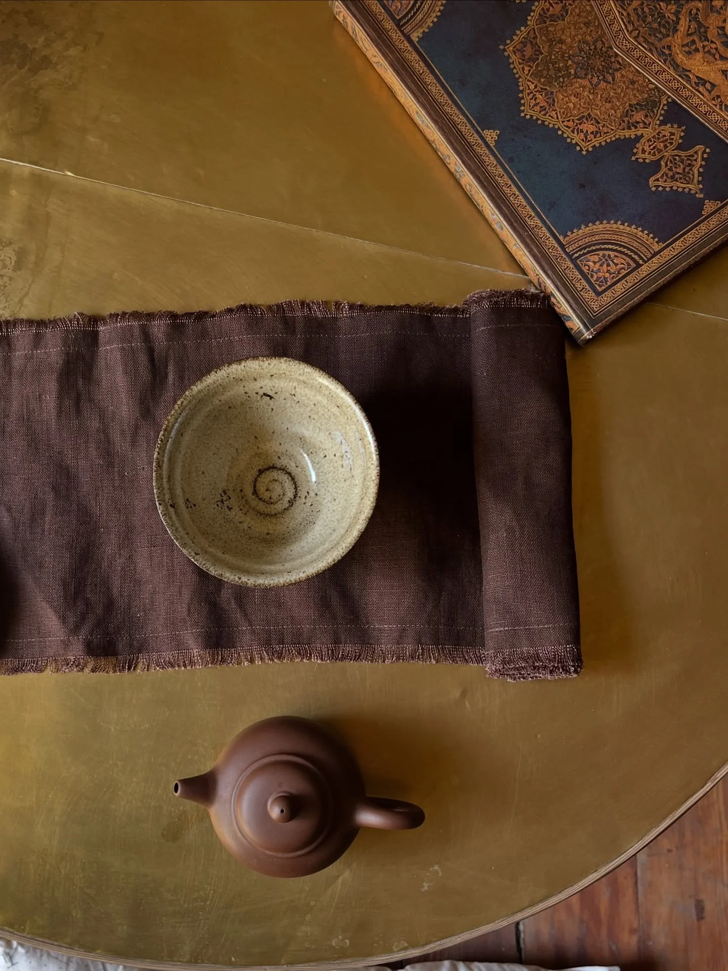 Between solo tea sits in Kathmandu and sharing Tea in Munich. 

#teasandspirit #tealife #teaspace #teaceremony