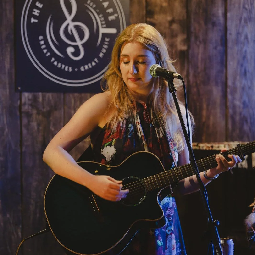 live country blues americana music in Essex October Songwriter Florence Sommerville