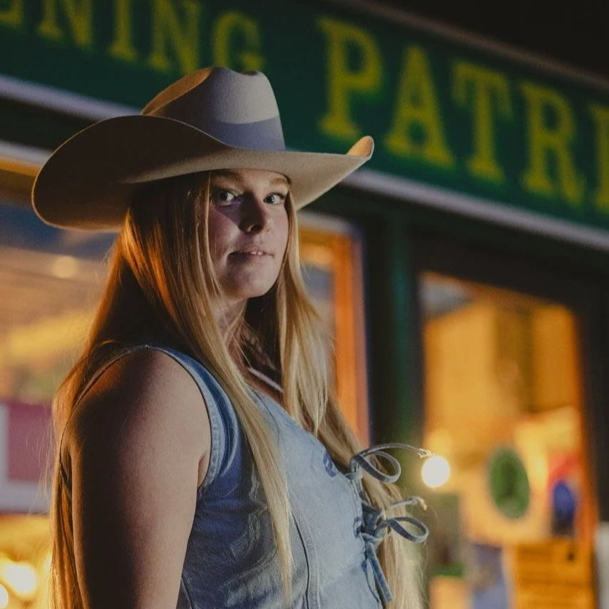 live country blues americana music in Essex singer songwriter julie lena