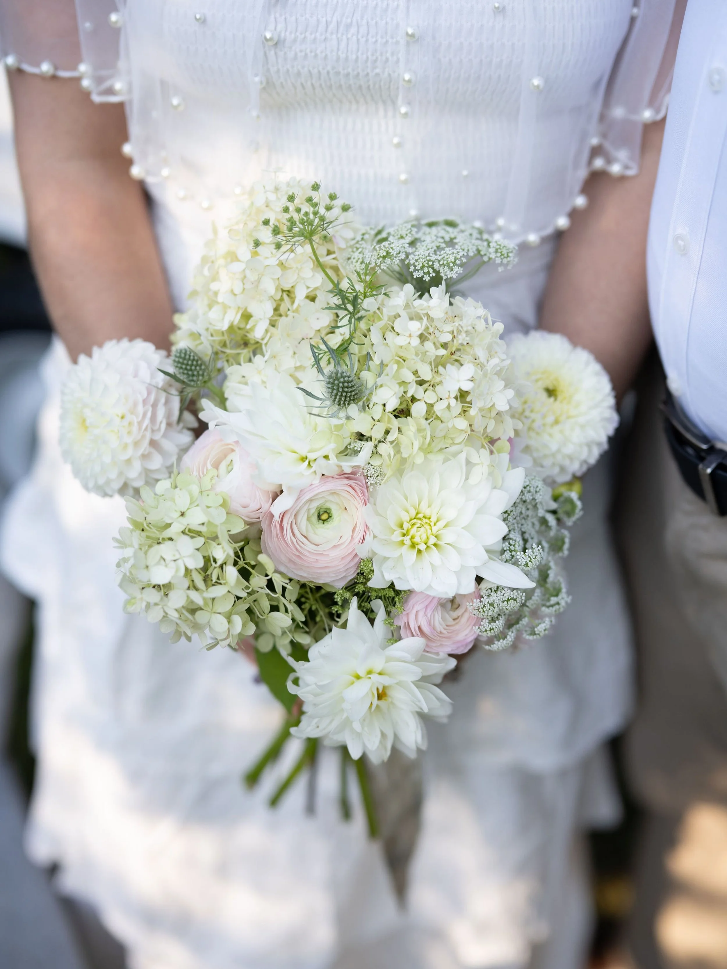 💐 Give me a wedding bouquet to design!

I&rsquo;m in the mood for a design challenge and I want to hear your ideas.

Drop your dream wedding bouquet request in the comments and I&rsquo;ll choose one to actually make!

I want your normal requests AND