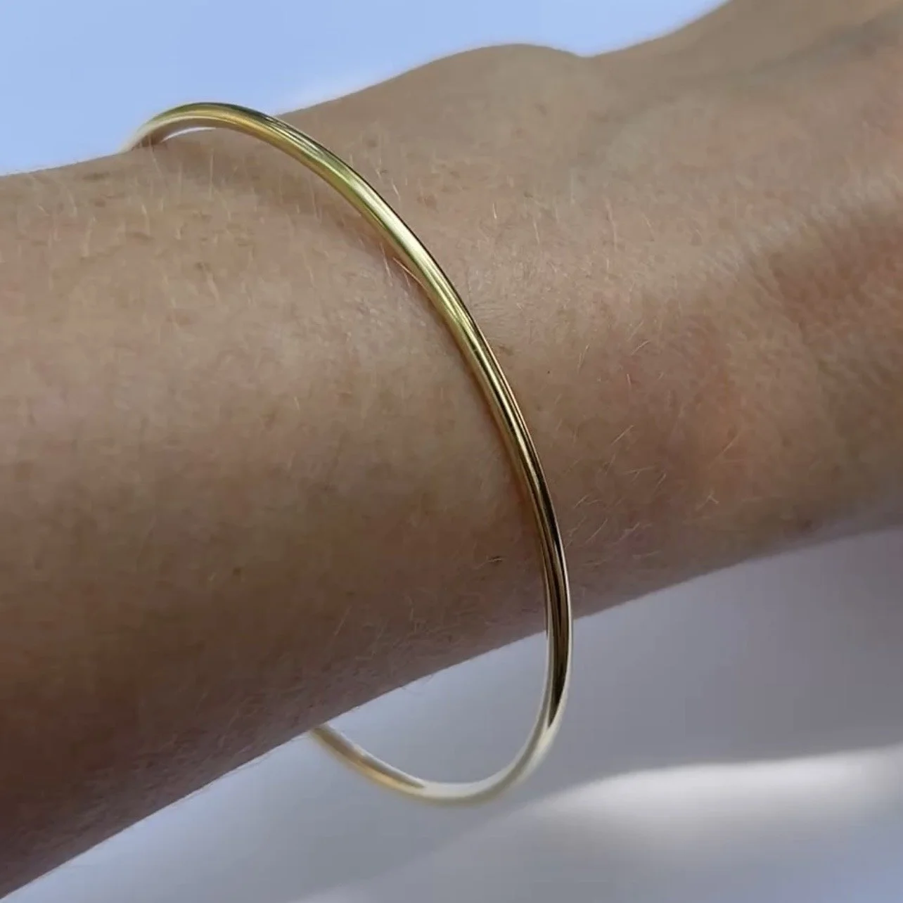 GOLD BANGLE