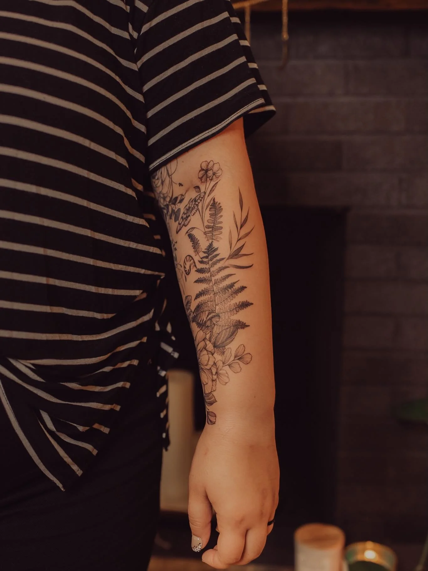 fun lil cottage core space filler 

#cottagecoretattoo #finelineflorals #finelinetattoo #ohiotattooers