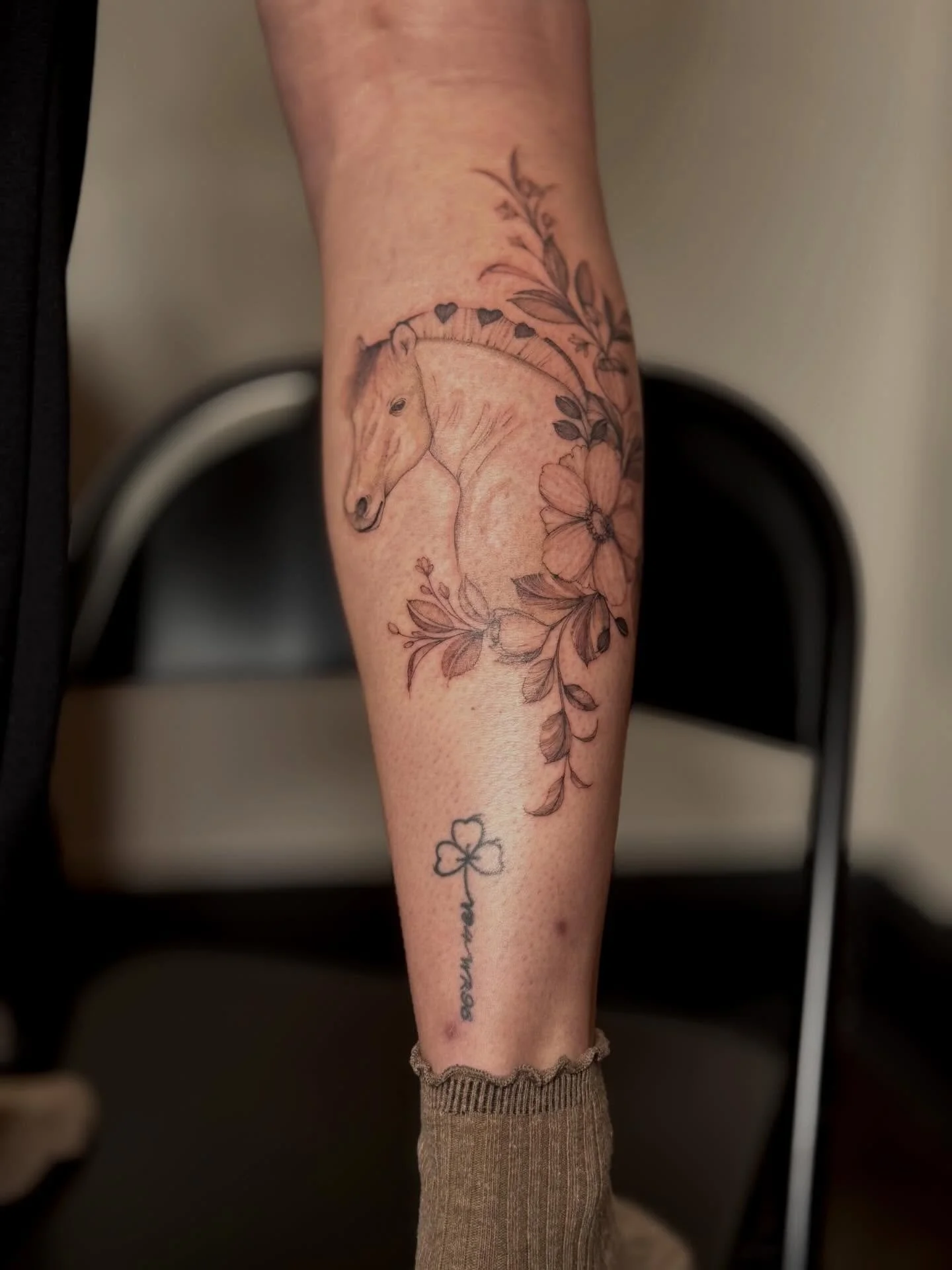 anyone who&rsquo;s had horses knows there&rsquo;s always that one horse that will forever have your ❤️ 

#equinetattoo #horsetattoo #finelinetattoo #ohiotattooers