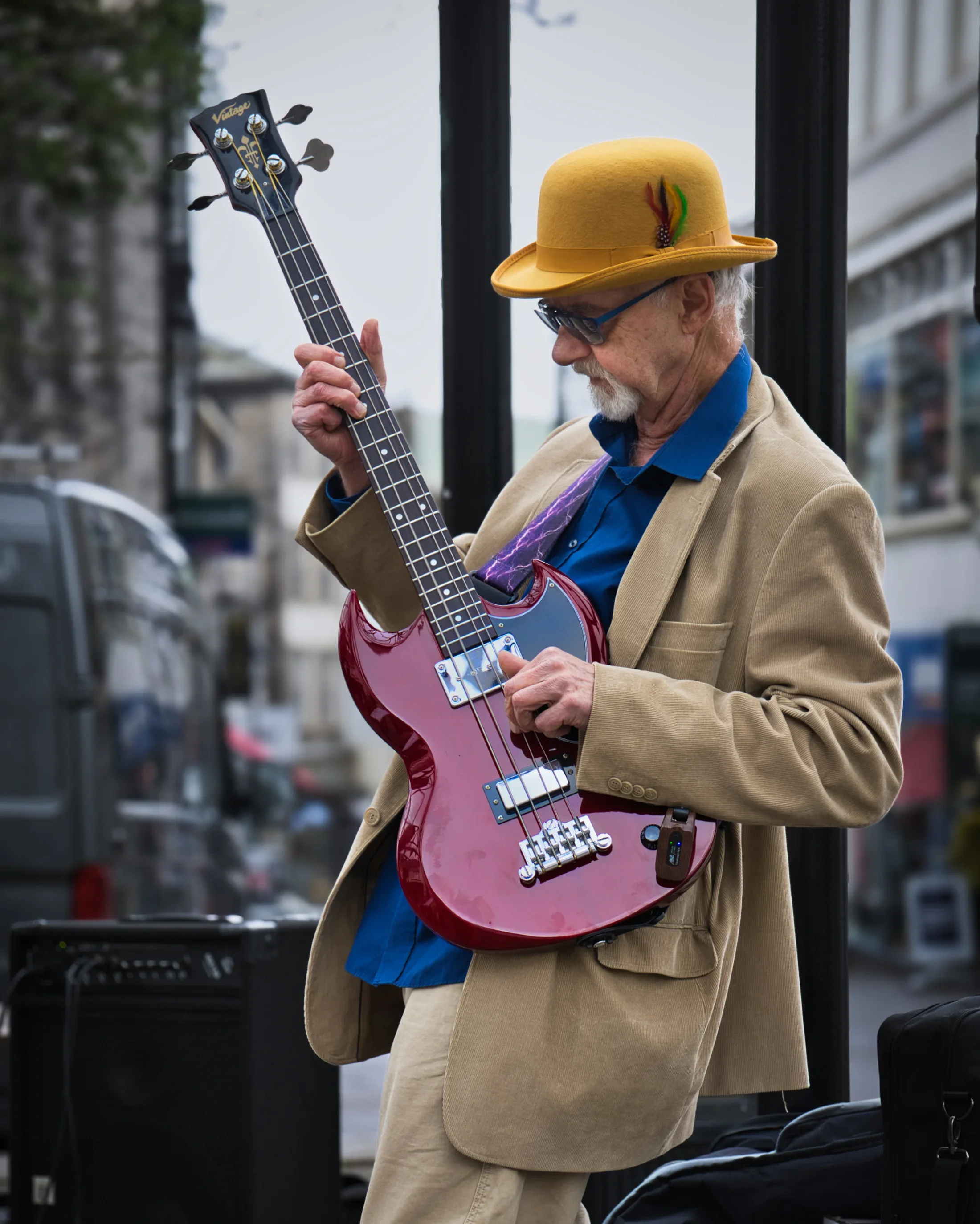 KENDAL_GUITARIST_2367_001.webp