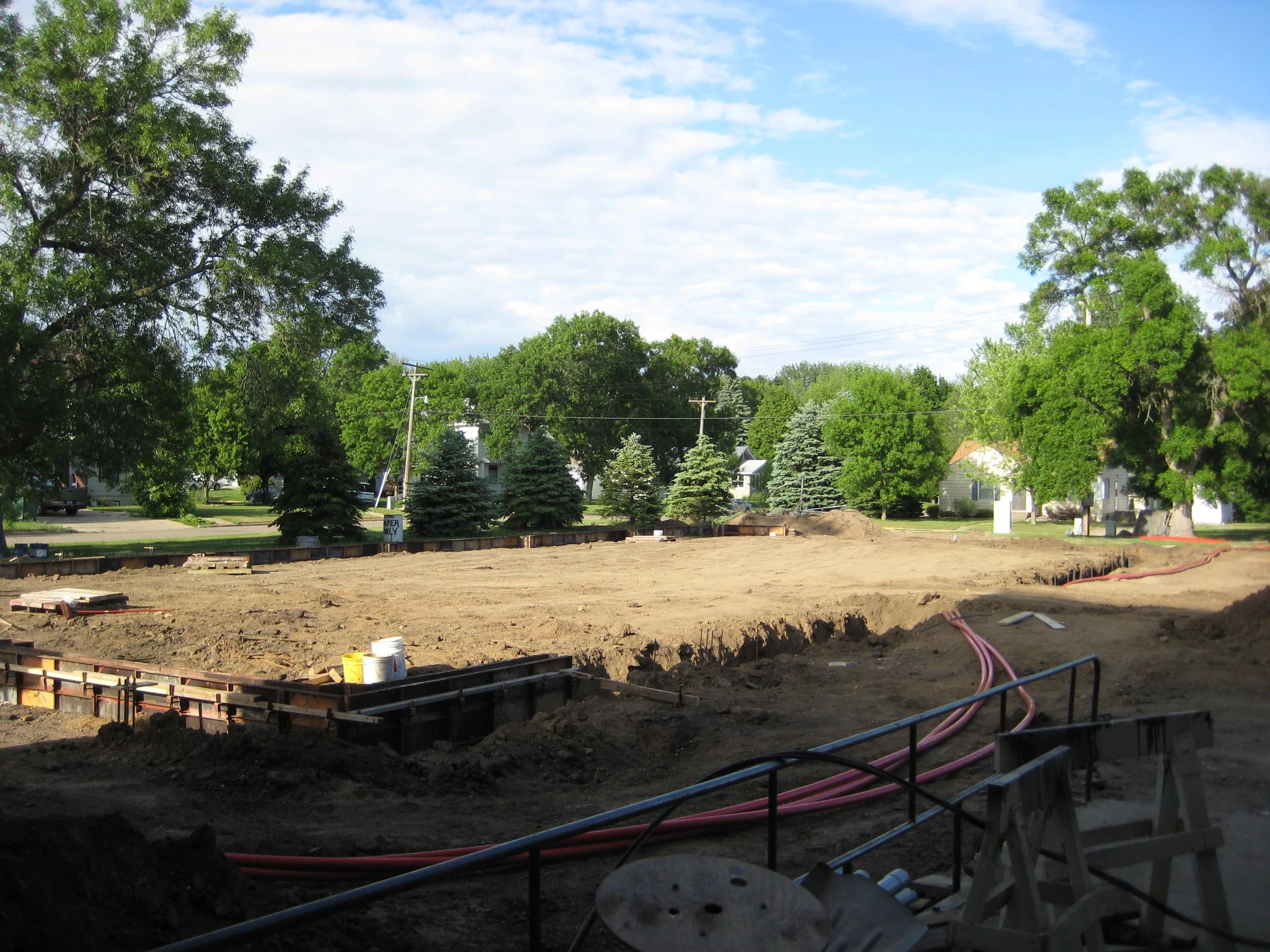 4-7-10-06 const image.JPG