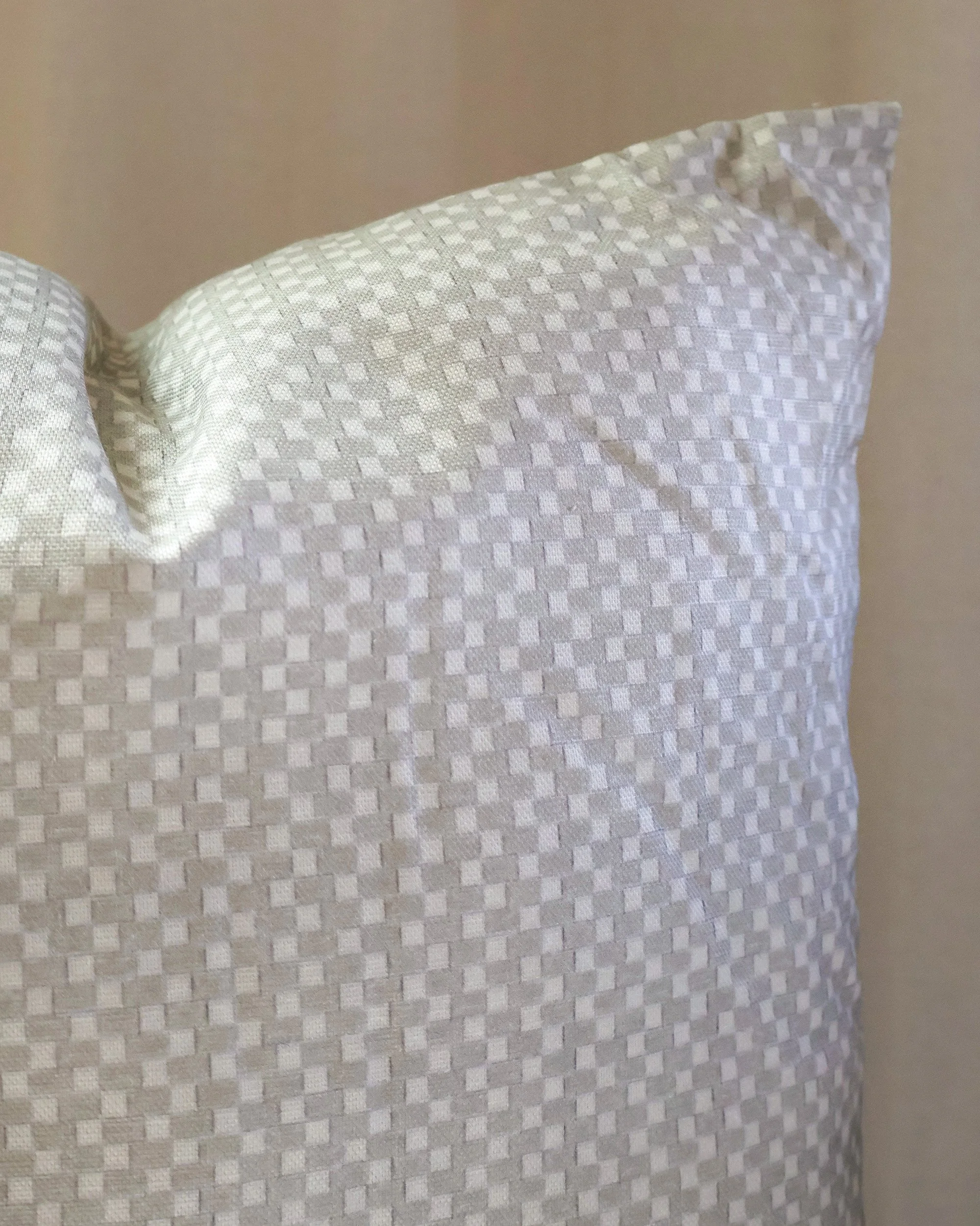 Zip Pillow Pebble detail.jpg