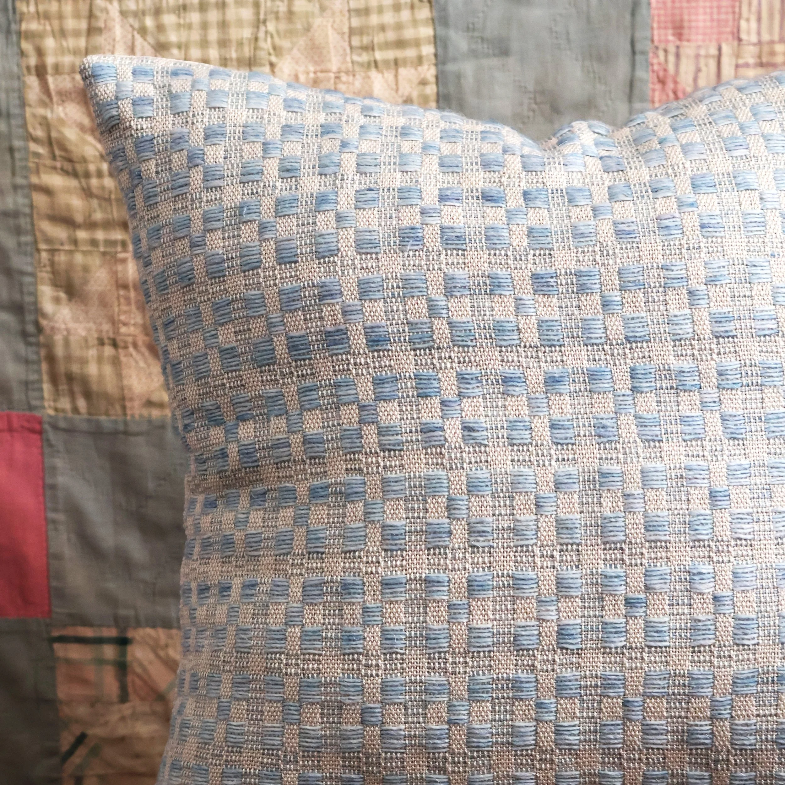 Overshot Pillow Sky detail quilt 1x1.jpg