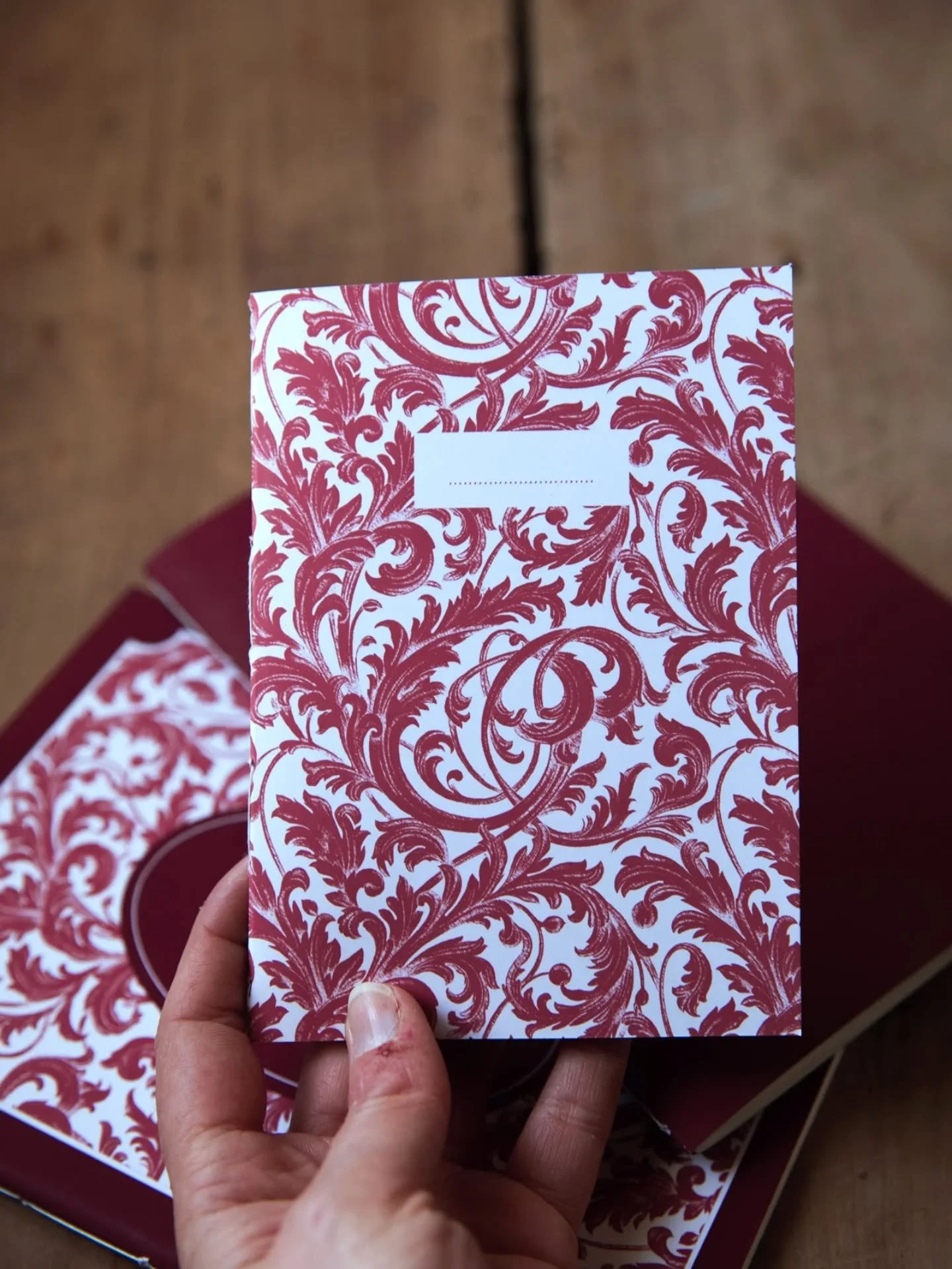 ✨ La collection de carnets s&rsquo;agrandit petit &agrave; petit avec les carnets souples qui vont venir faire &eacute;cho aux carnets &agrave; couverture rigide !

Il va falloir qu&rsquo;on trouve un nom &agrave; cette collection bient&ocirc;t !!

D