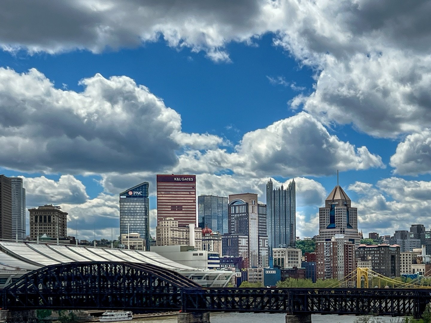 Some cities have skylines. Pittsburgh has moments like this.

Welcome to draft week! 

.

.

.

#Pittsburgh #PittsburghPhotography #NFLDraft #DowntownPittsburgh #PittsburghSkyline