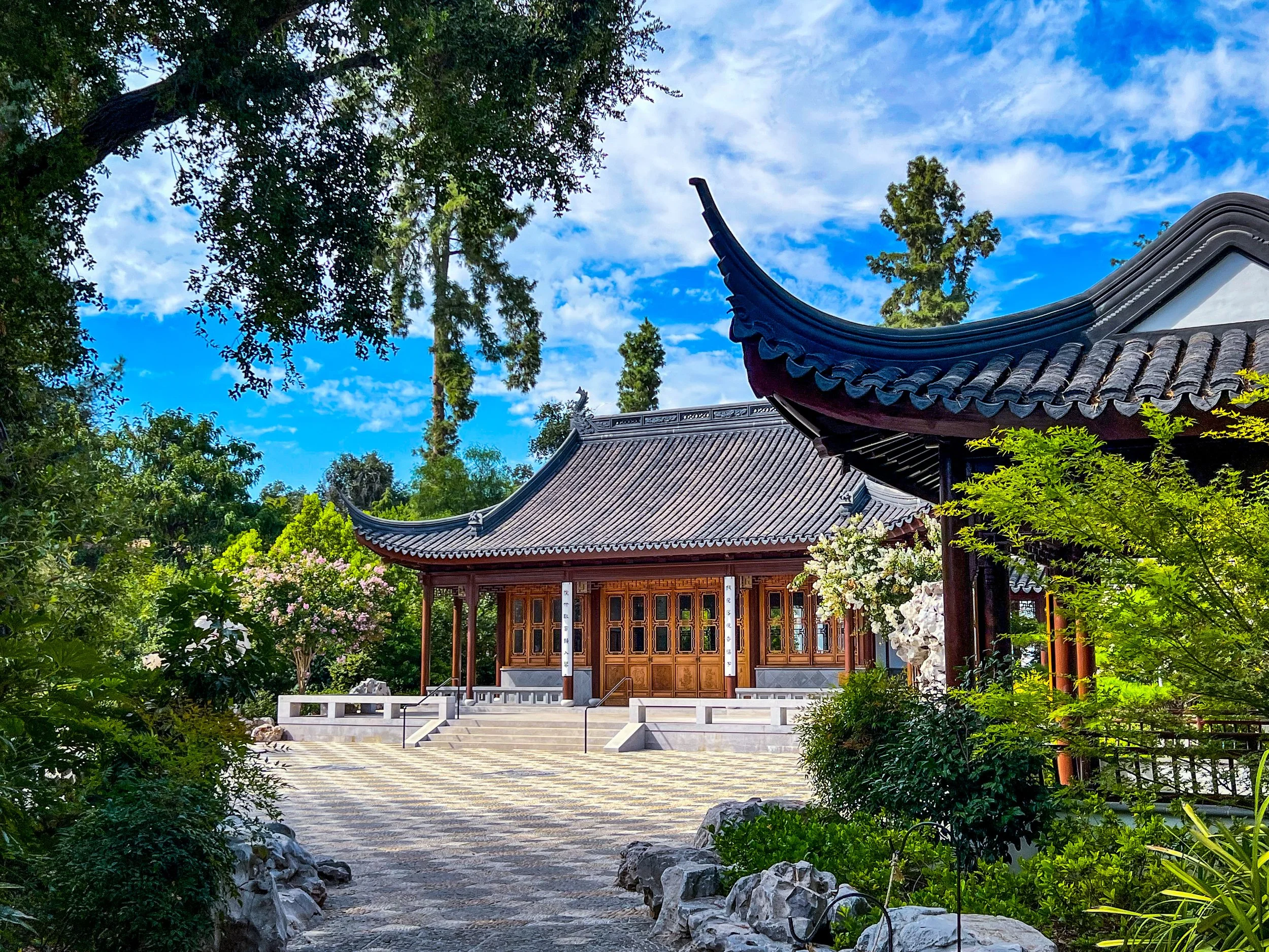 Traditional Japanese garden pavilion huntington gardens California 