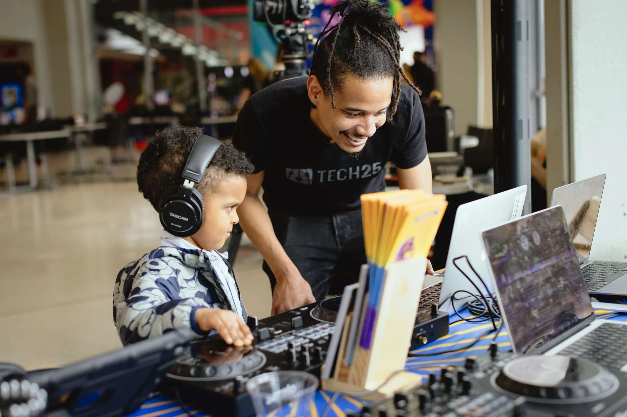 CARNEGIE_MUSEUM_OPPORTUNITY_DAY_PITTSBURGH_EVENT_PHOTOGRAPHER