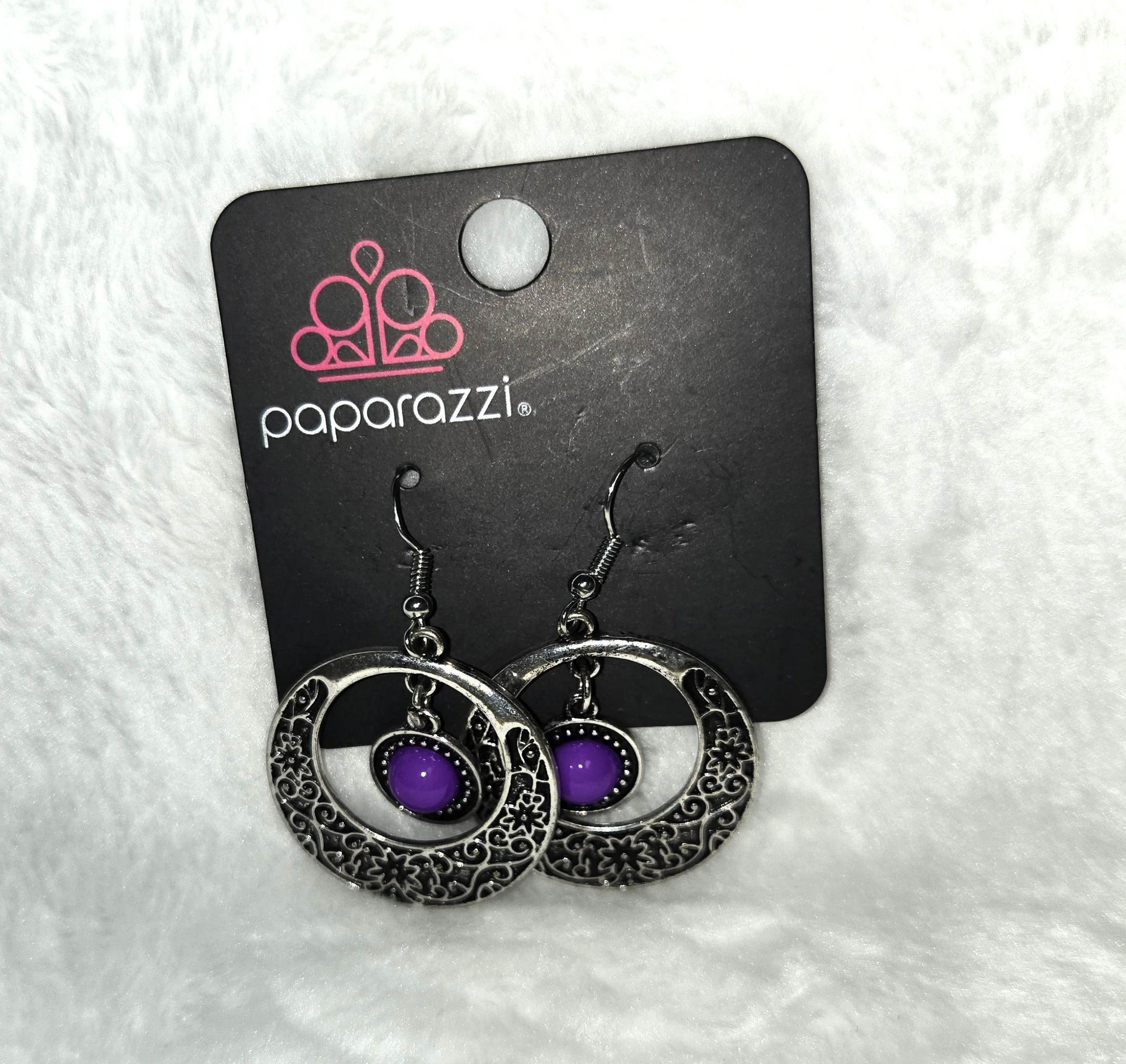 Dangling Round Earrings