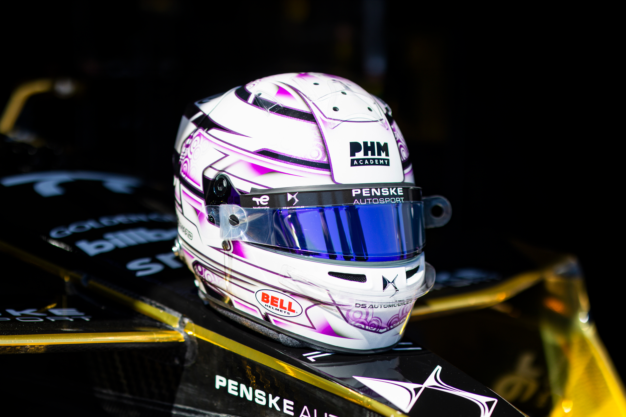 Barnard Reveals New Helmet for Berlin E-Prix