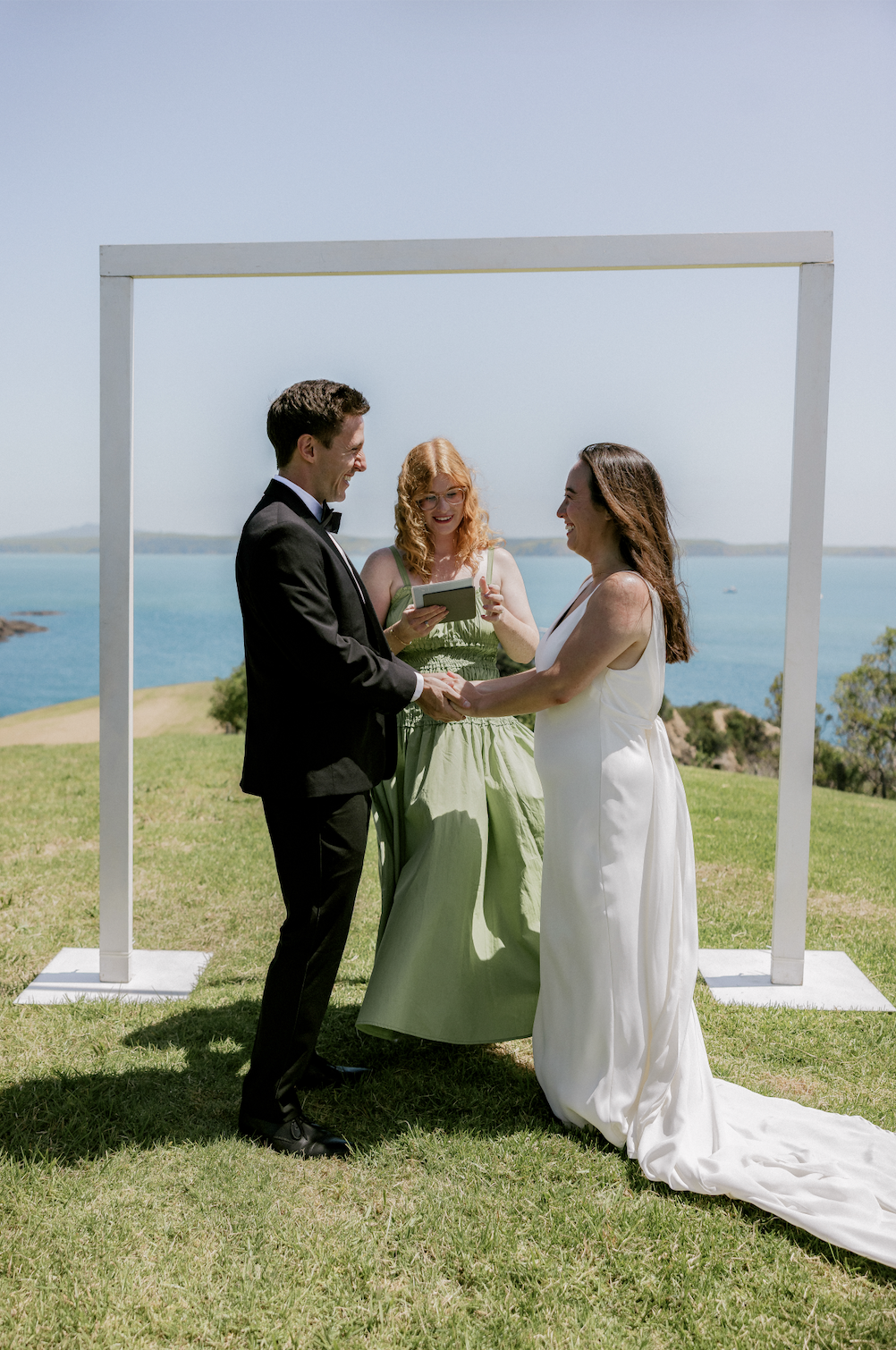 waiheke-wedding-celebrant