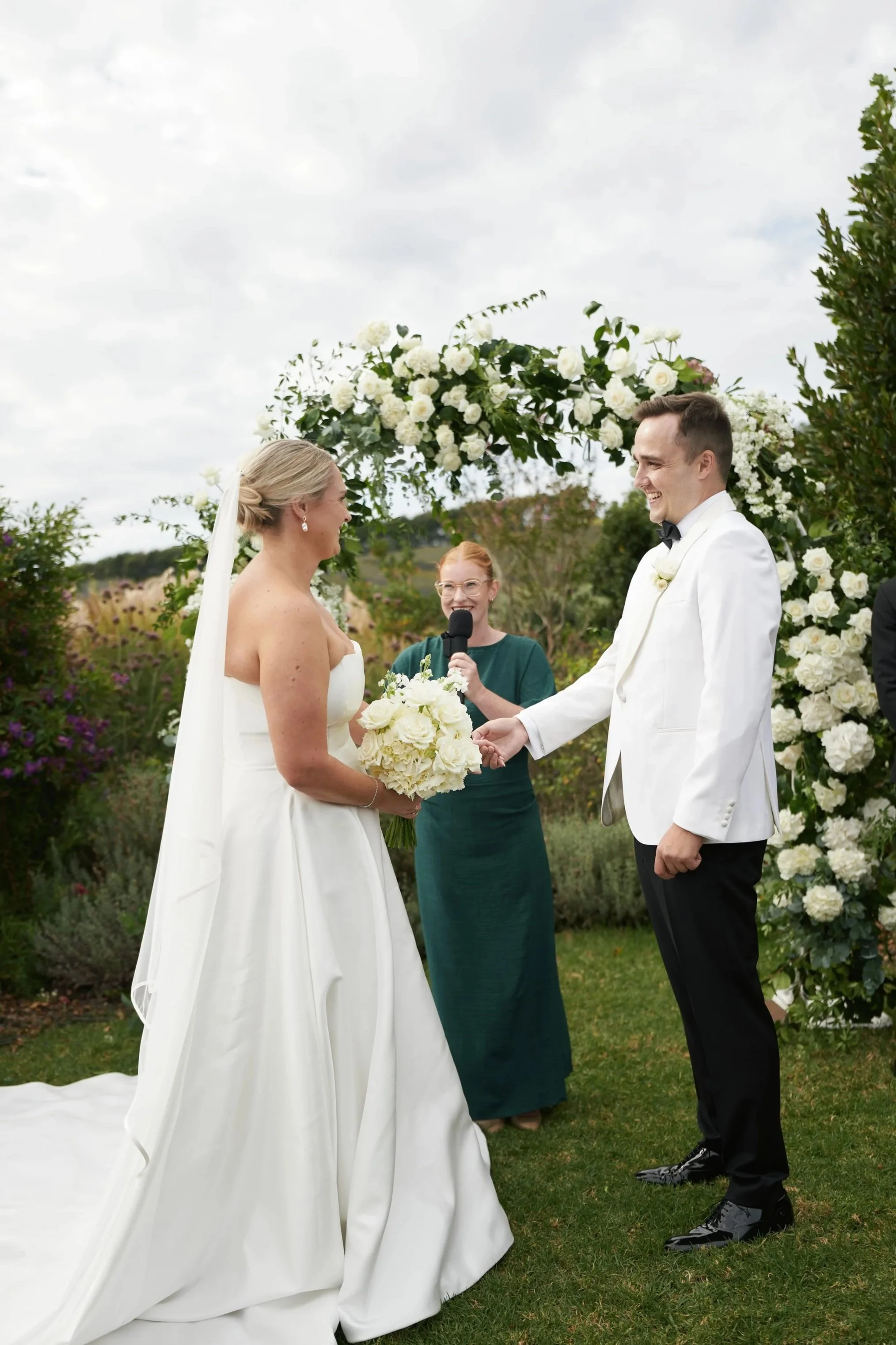 tantalus-wedding-celebrant