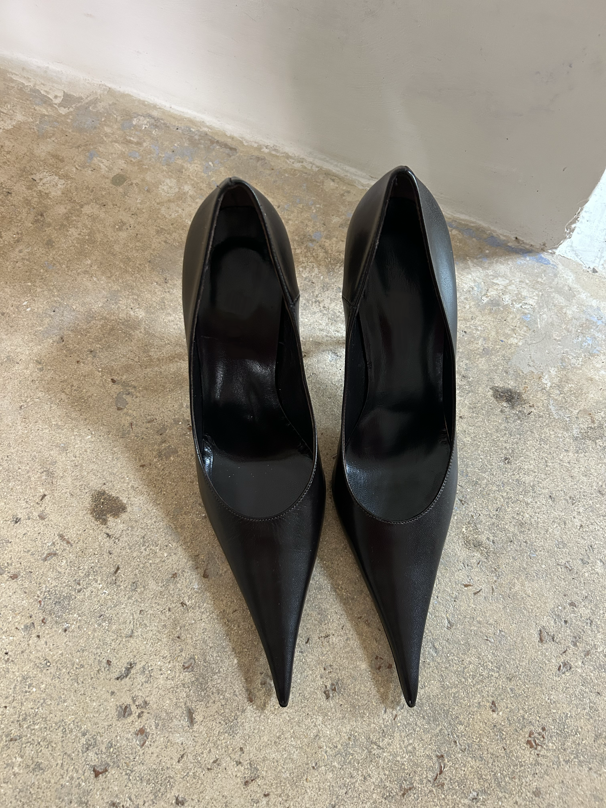 CALF LEATHER PUMPS