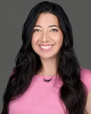 Headshot of Monica, founder and psychotherapist of Alisse Wellness based in Pennsylvania..