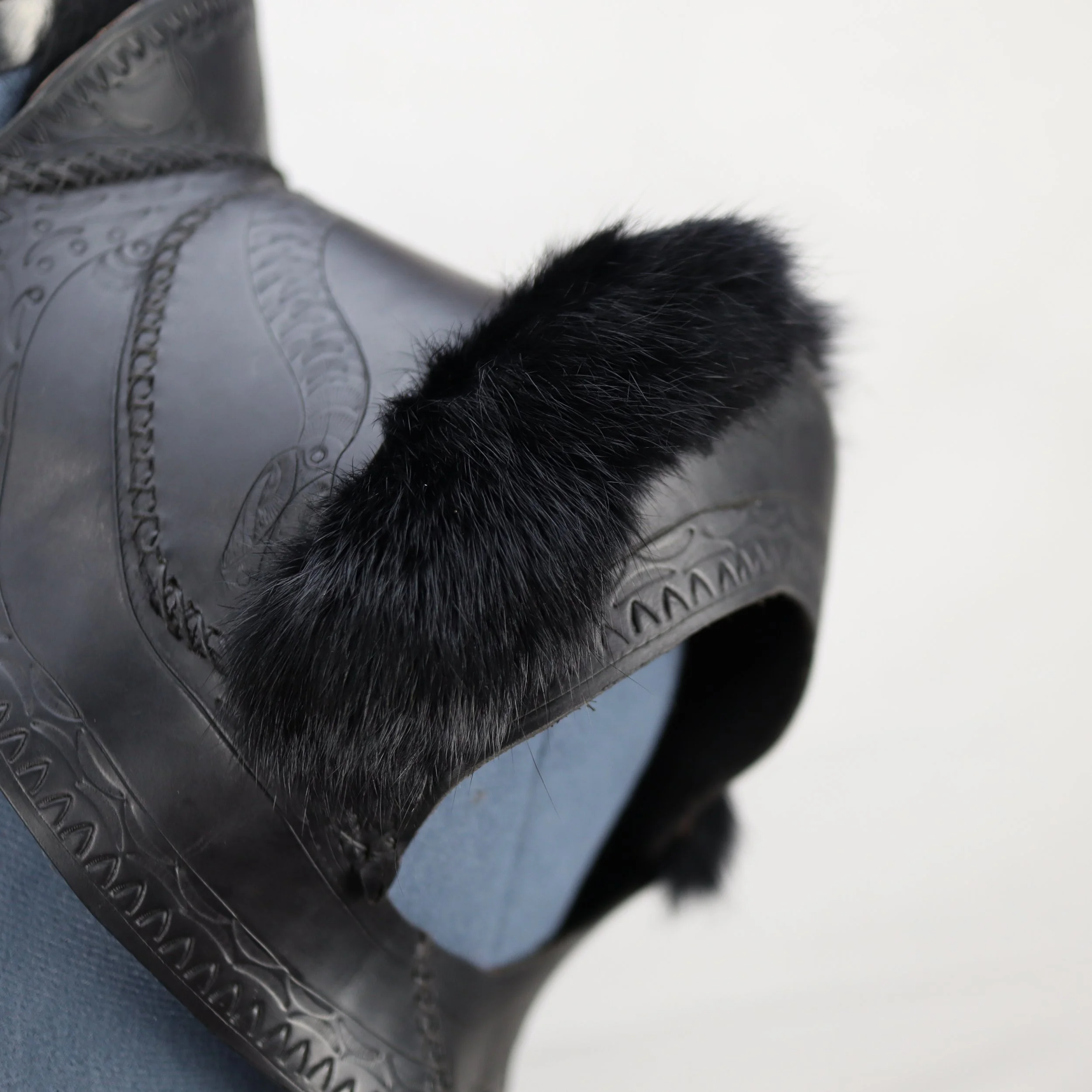 Snake Bolero - shoulder detail