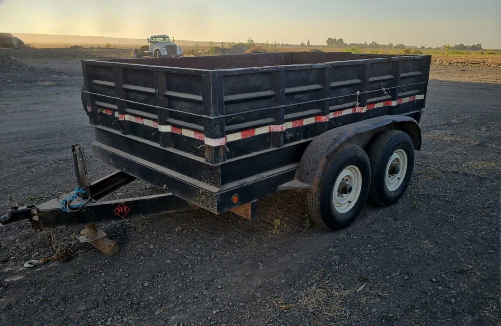 Dump trailer 