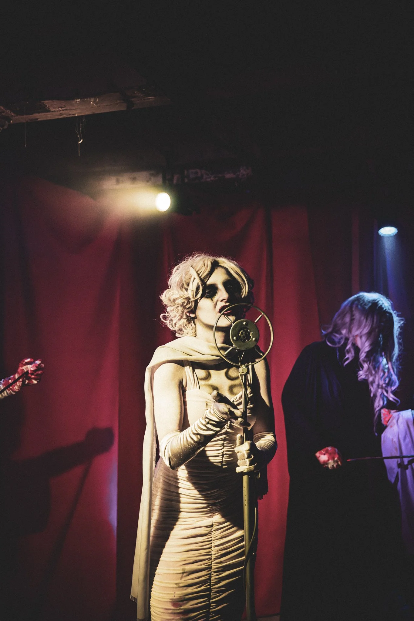 Dark Harbor-11-2.jpg