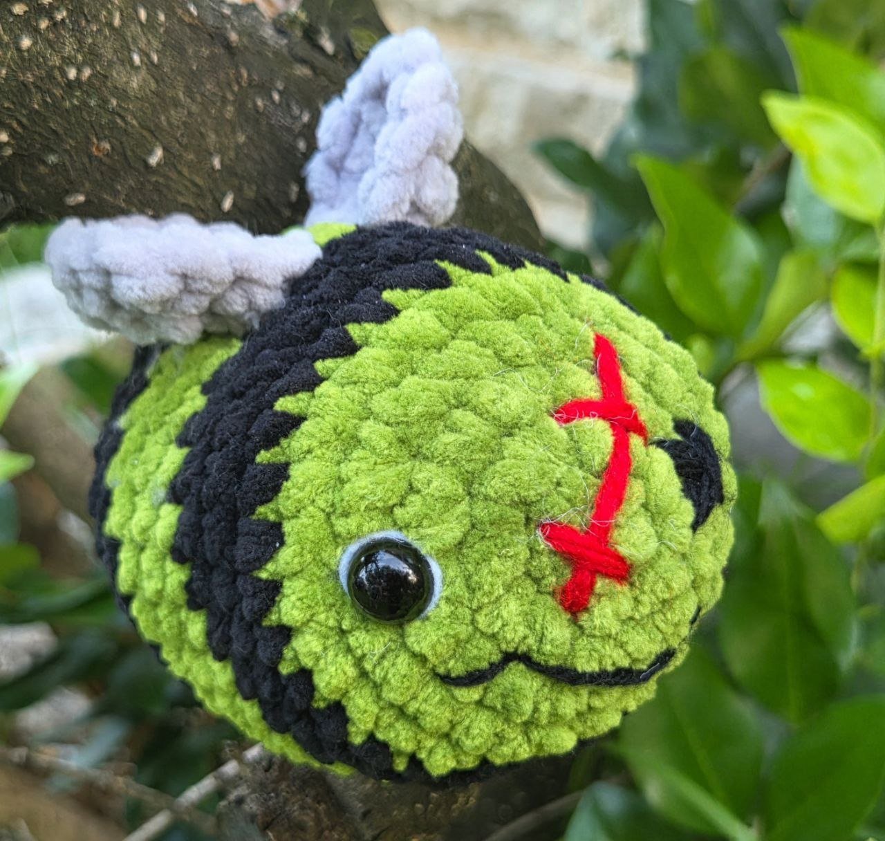 *NEW* ZomBEES