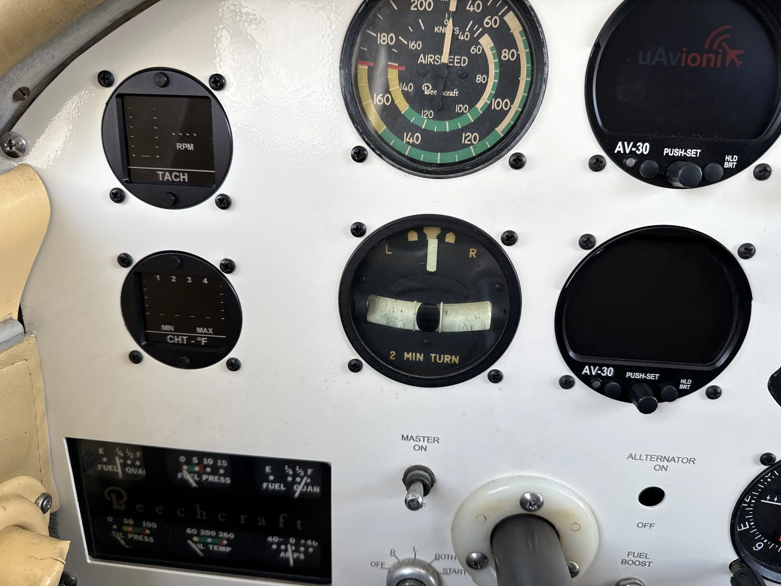 N830A 5.jpg