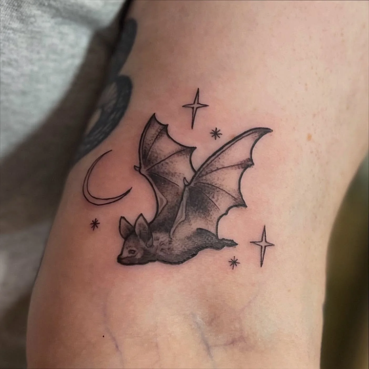 Some recent tattoos I designed! I love the mix of pretty and spooky things🖤

If you have ideas for tattoos, I have availability as soon as this week! Wednesday, Thursday and Saturday all have slots open as of right now. DM or email to inquire!