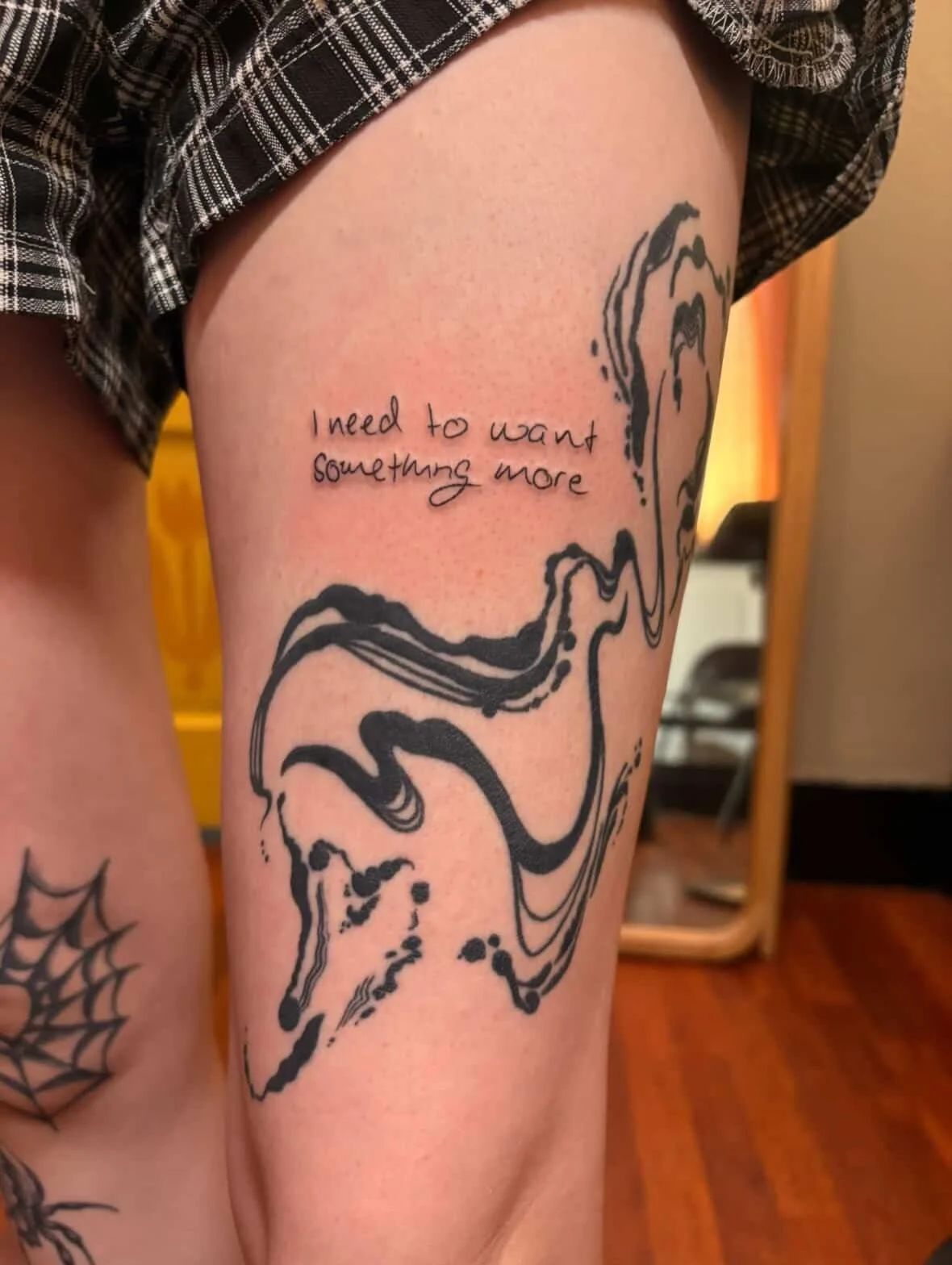 Added some handwriting next to this ink swirl tattoo from several months back! Thank you Loralai!

I really appreciate all the folks who choose to come see me as their form of self care/relaxation/fun/creativity. It&rsquo;s very fulfilling🥲💖

#pnwt