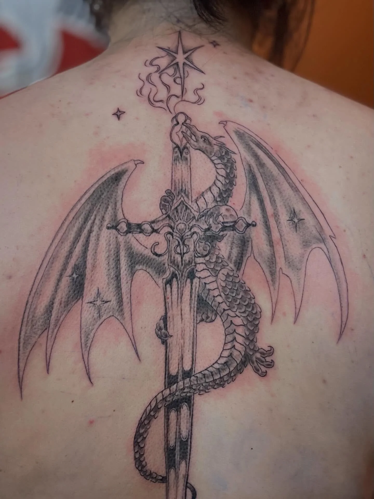 A classic combo! I love a good challenge, thank you Angelica! Swipe to see her healed triceratops skull from about 8 months ago.