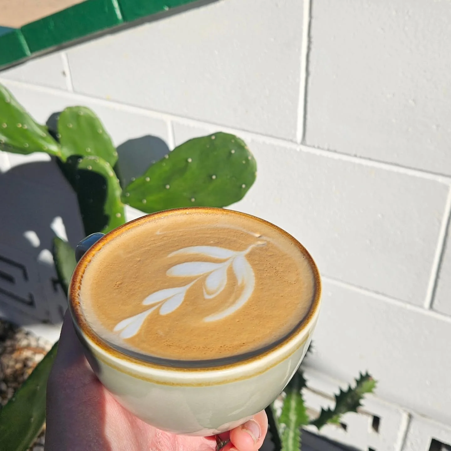 Don't let the rain stop you grabbing your morning brew ☕️☺️