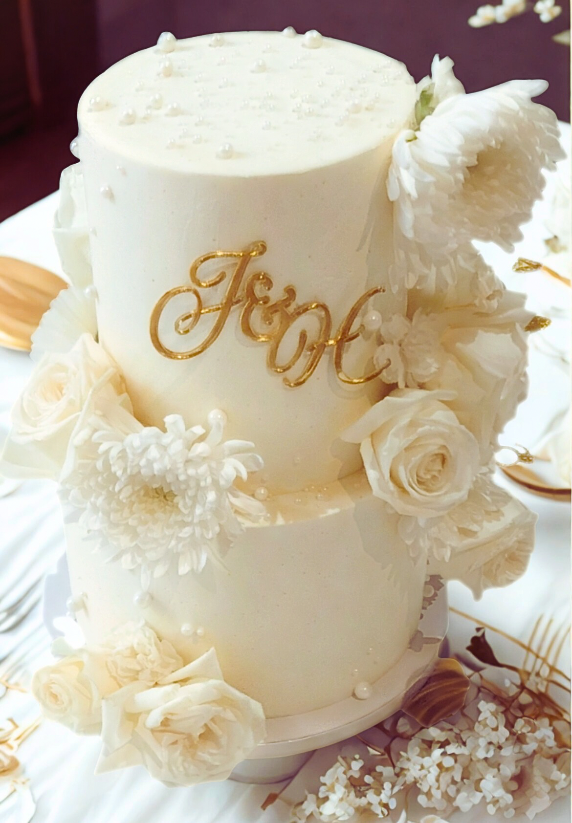 Wedding Cake_Vanilla and Strawberry Filling.jpeg
