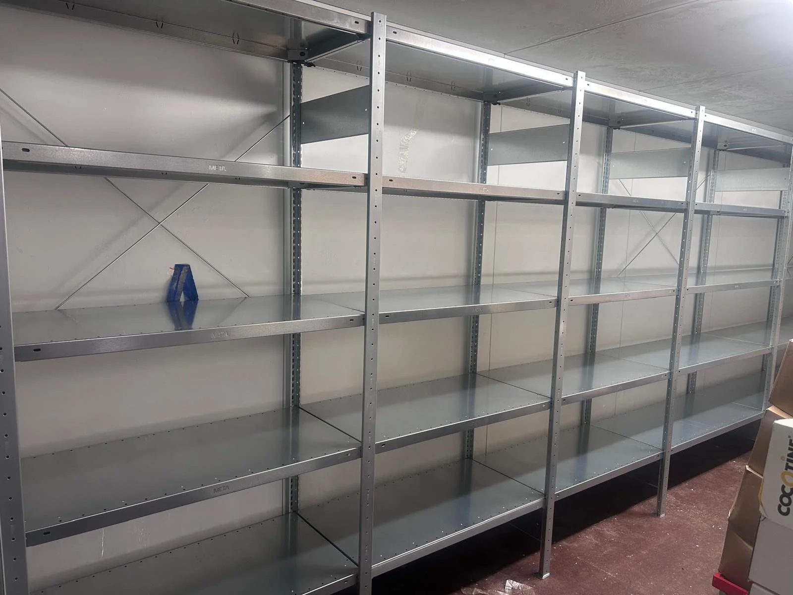 Aménagement logistique cuisine collective - Rayonnage & racks à palettes
